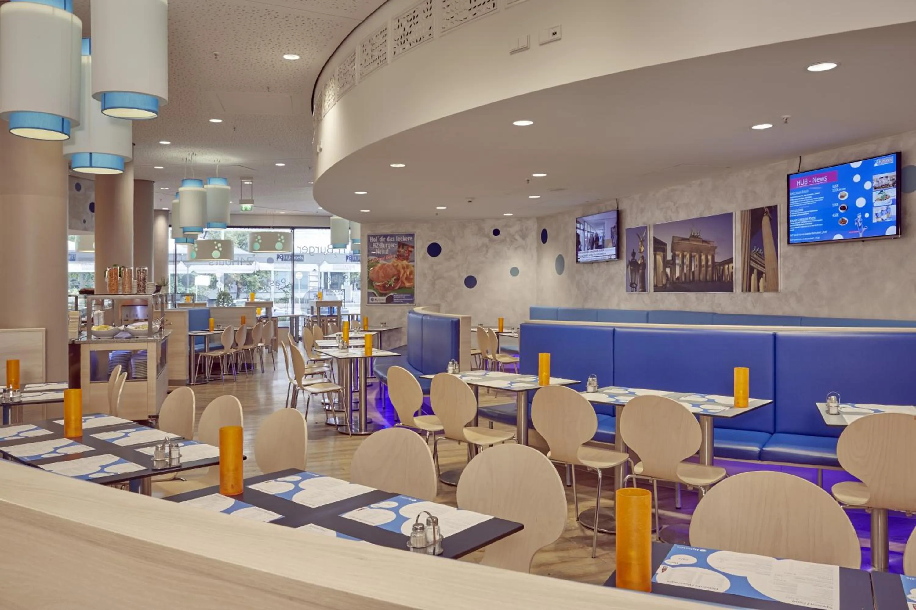 Breakfast in H2 Hotel Berlin-Alexanderplatz