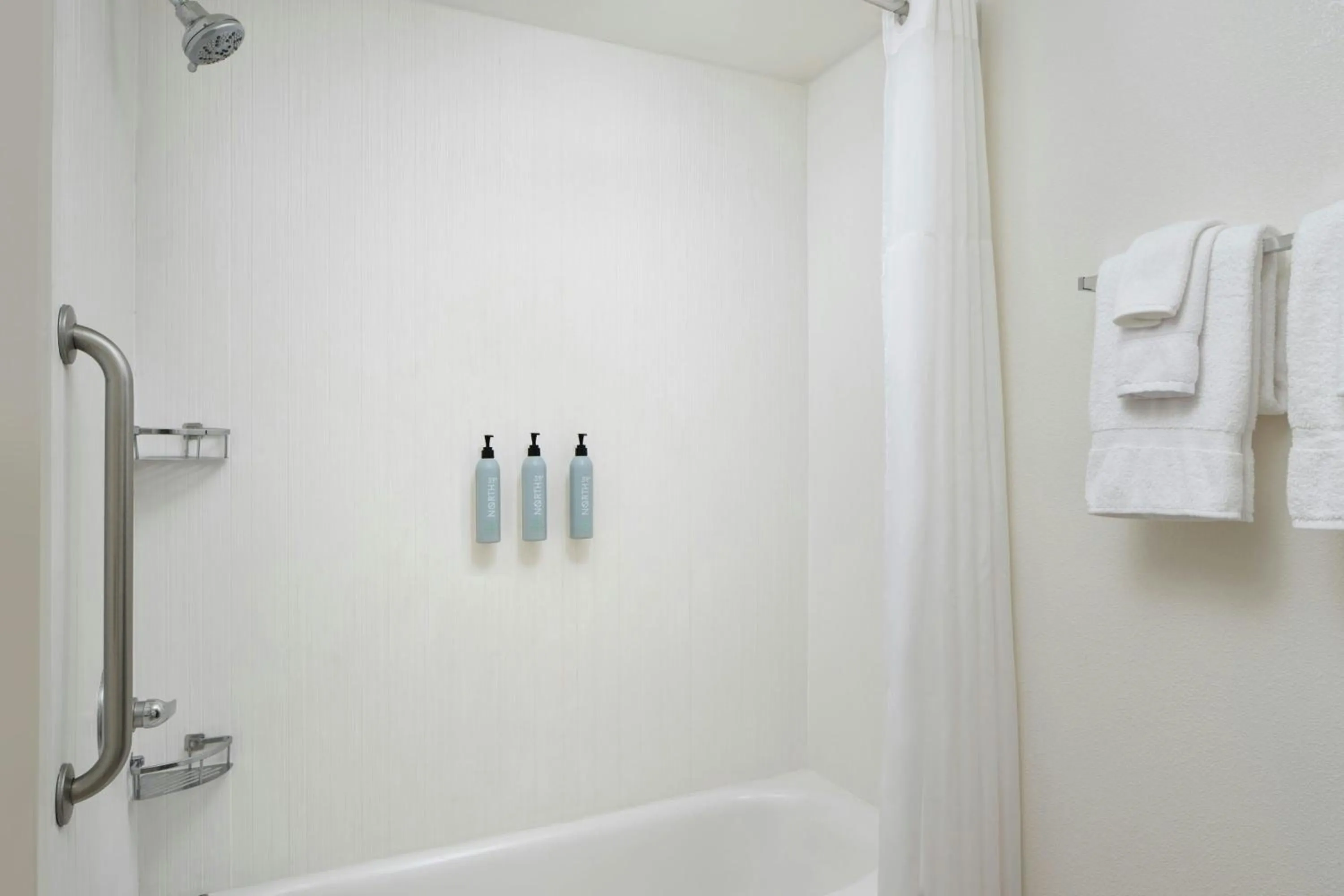 Bathroom in Courtyard Baton Rouge South