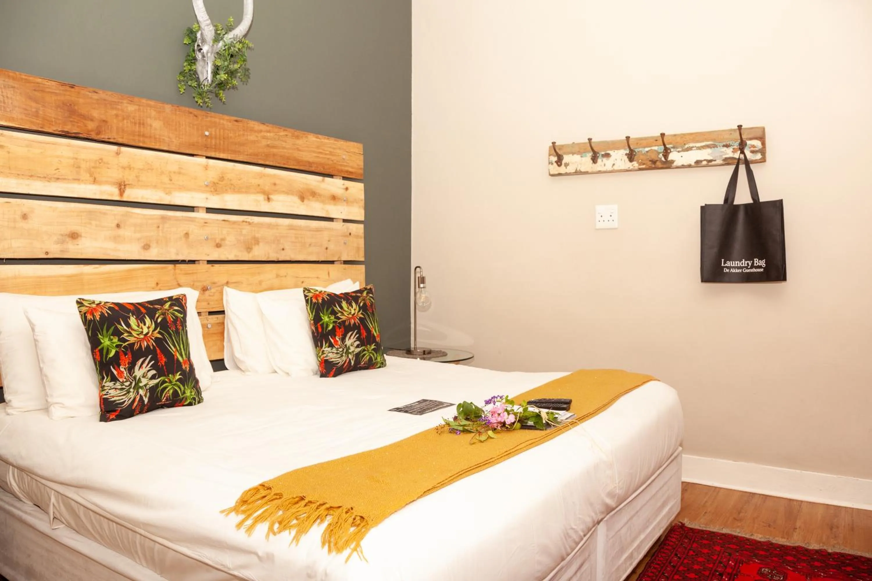 Bedroom, Bed in De Akker Guest House Oudtshoorn
