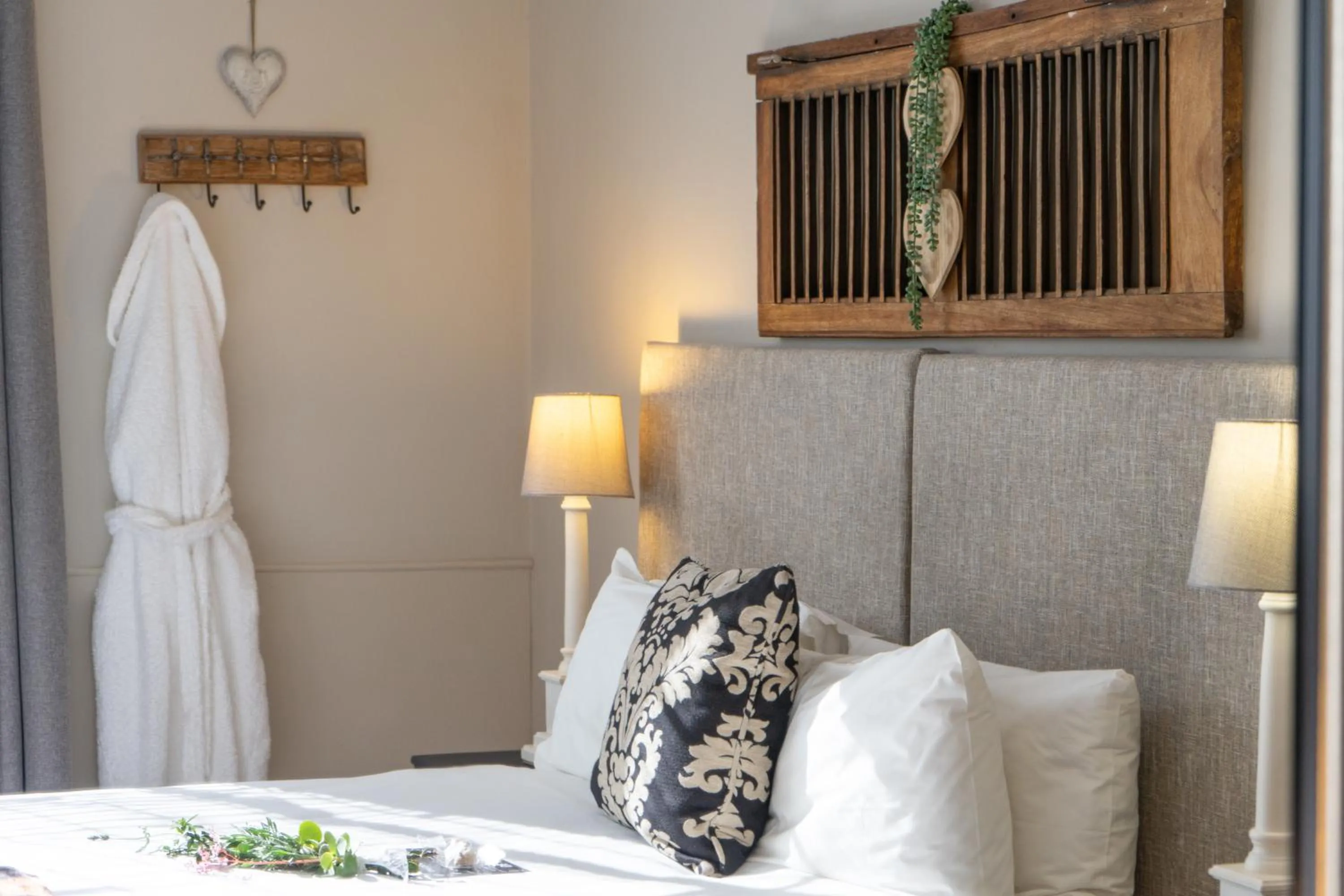 Decorative detail, Bed in De Akker Guest House Oudtshoorn