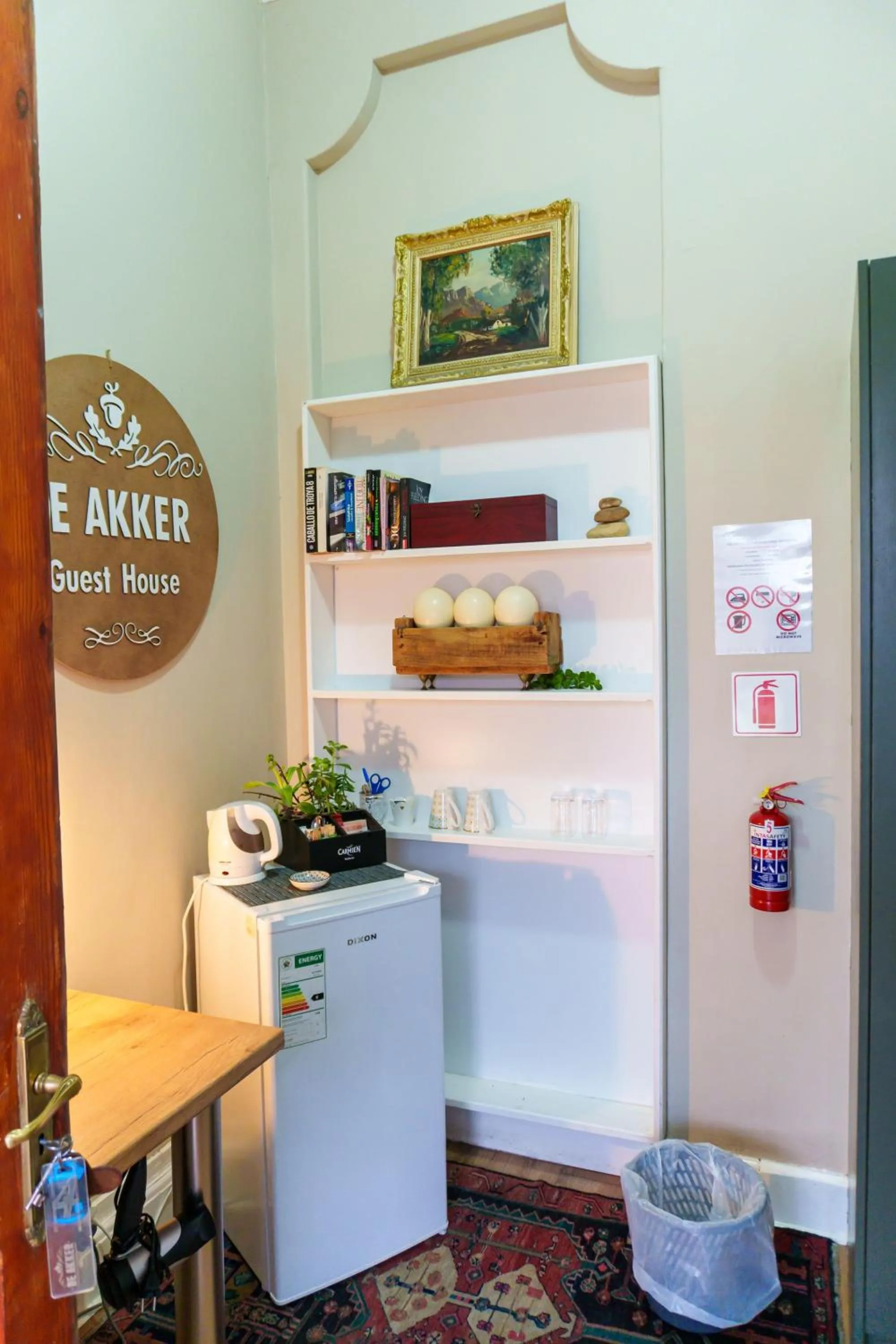 Coffee/tea facilities in De Akker Guest House Oudtshoorn