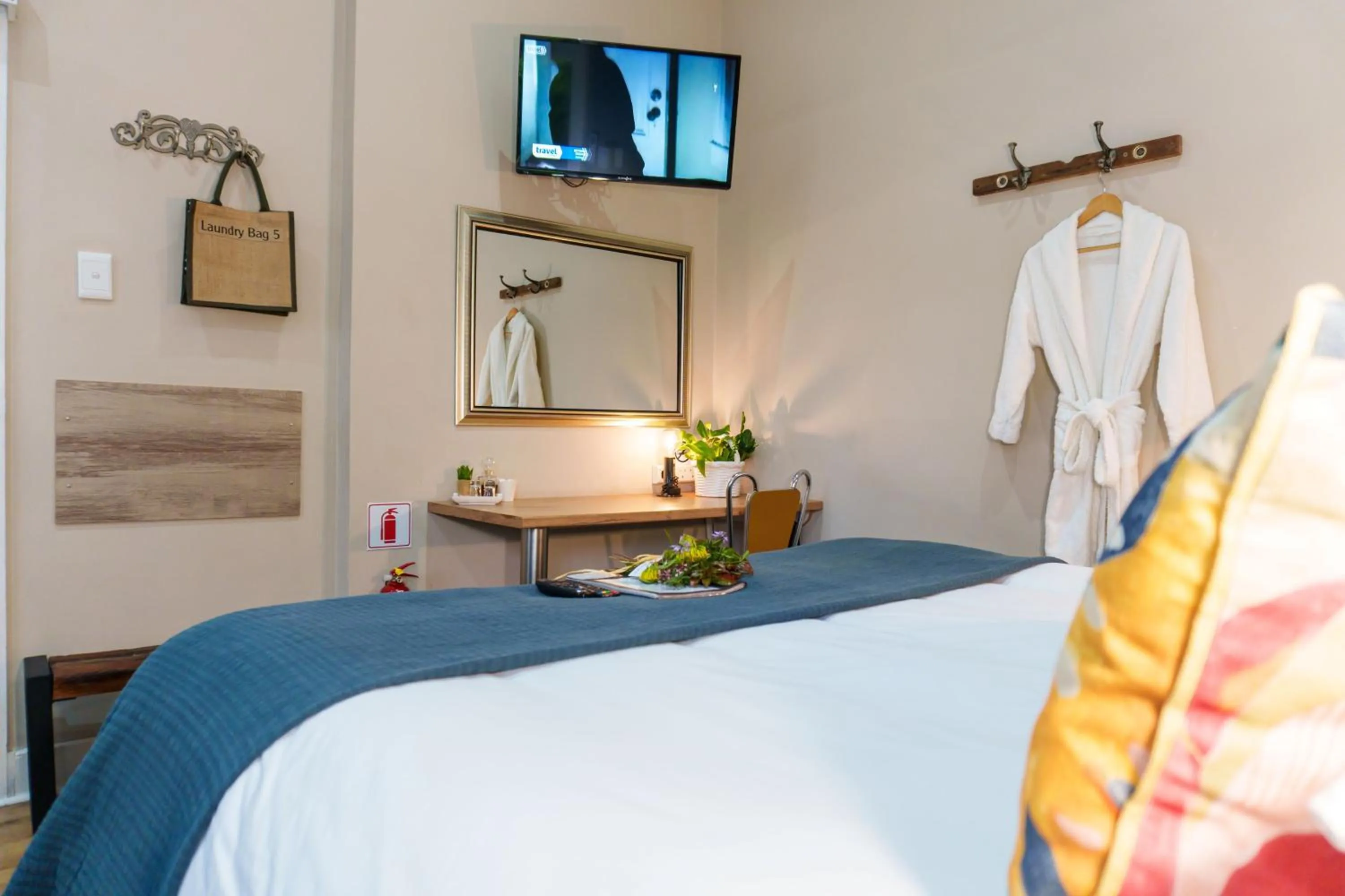 Bedroom, Bed in De Akker Guest House Oudtshoorn