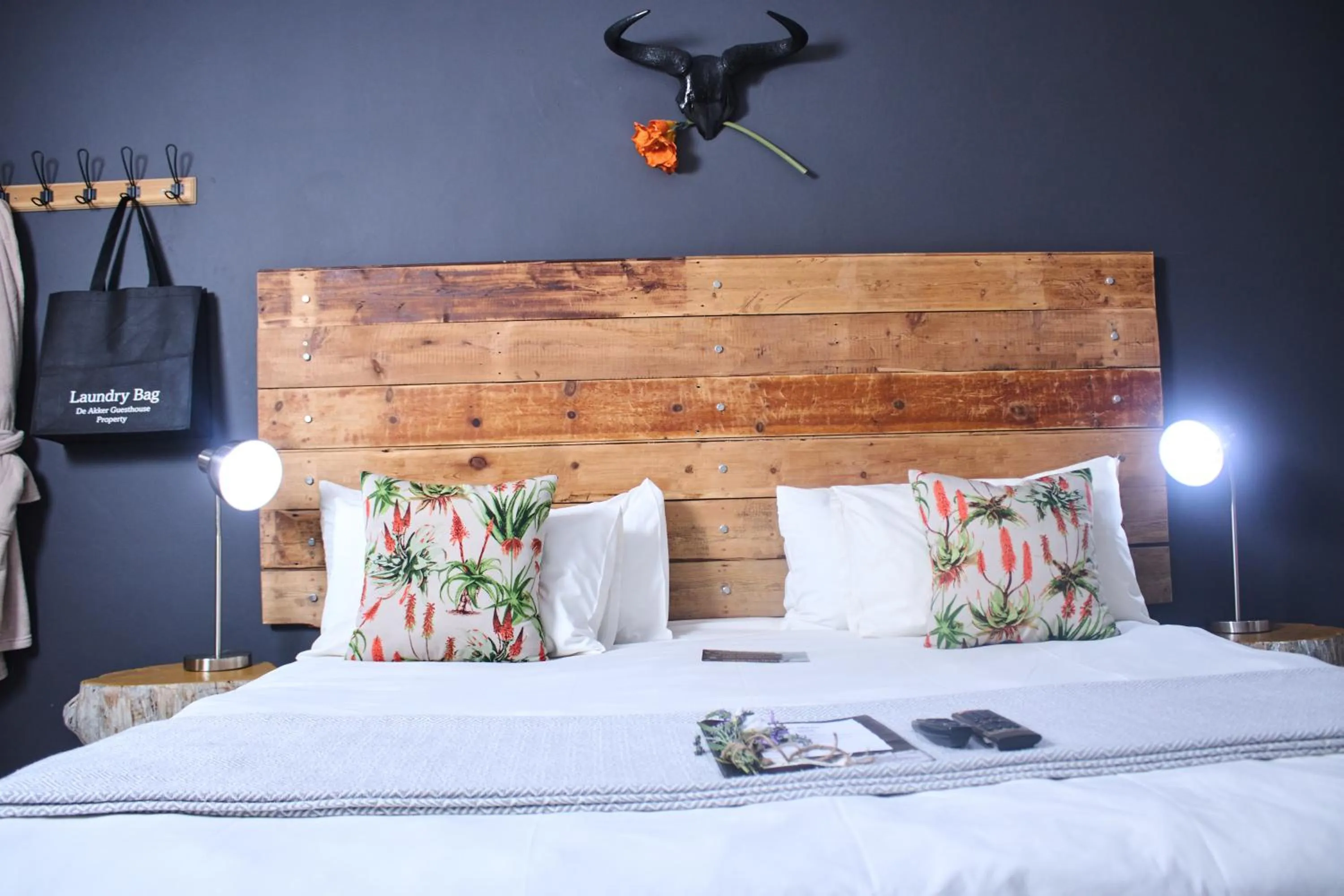 Bed in De Akker Guest House Oudtshoorn