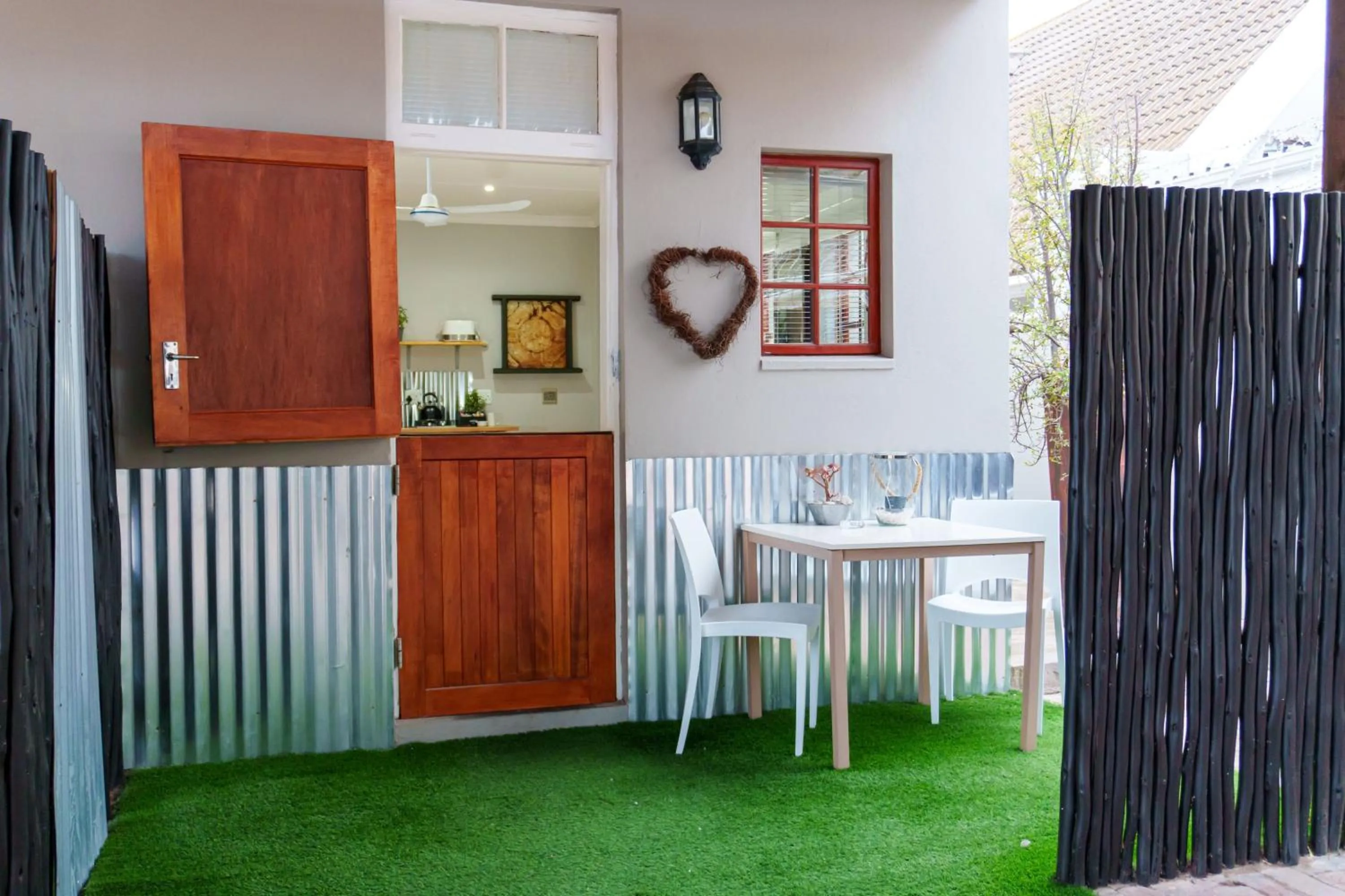 Balcony/Terrace in De Akker Guest House Oudtshoorn