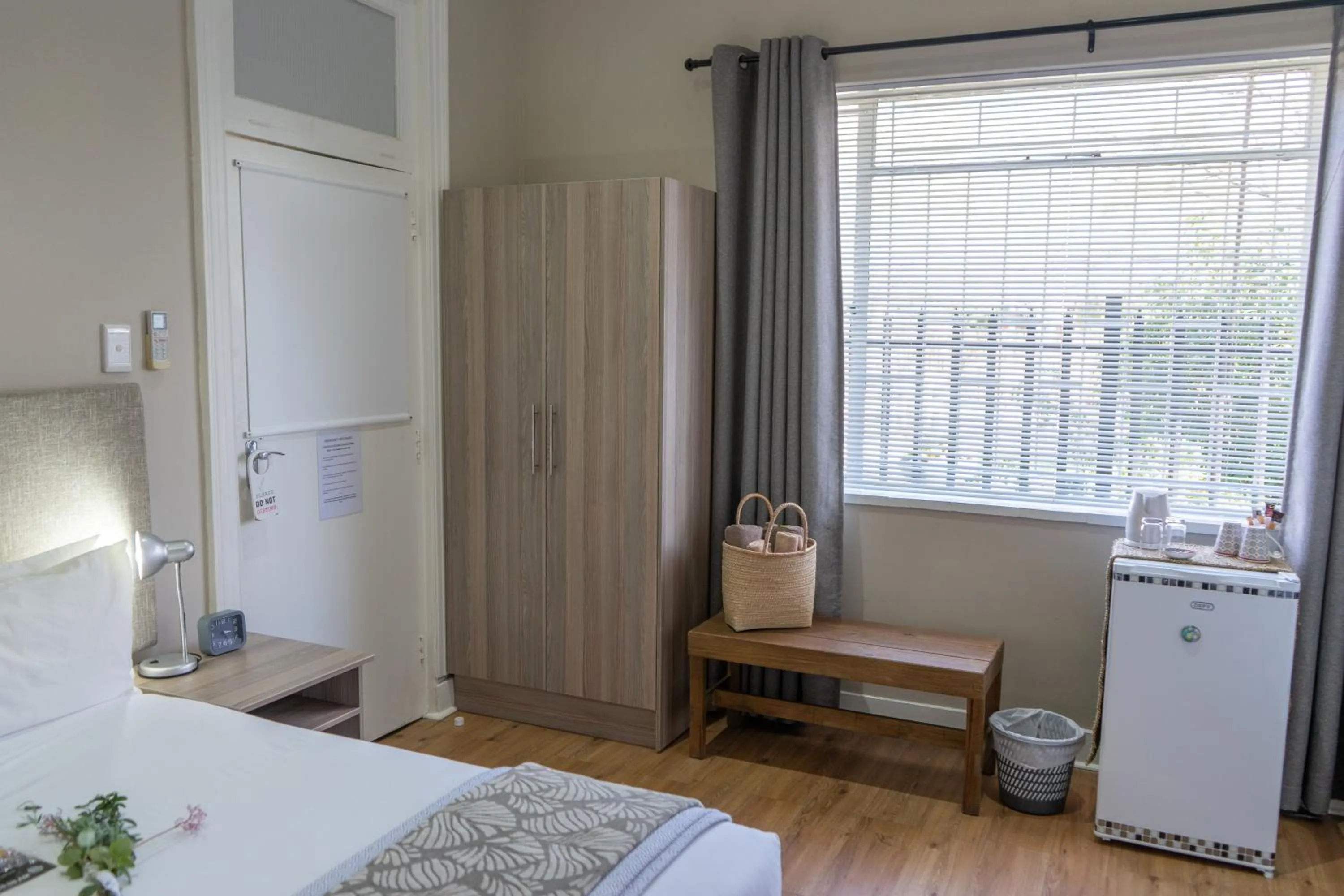 Bedroom, Bed in De Akker Guest House Oudtshoorn