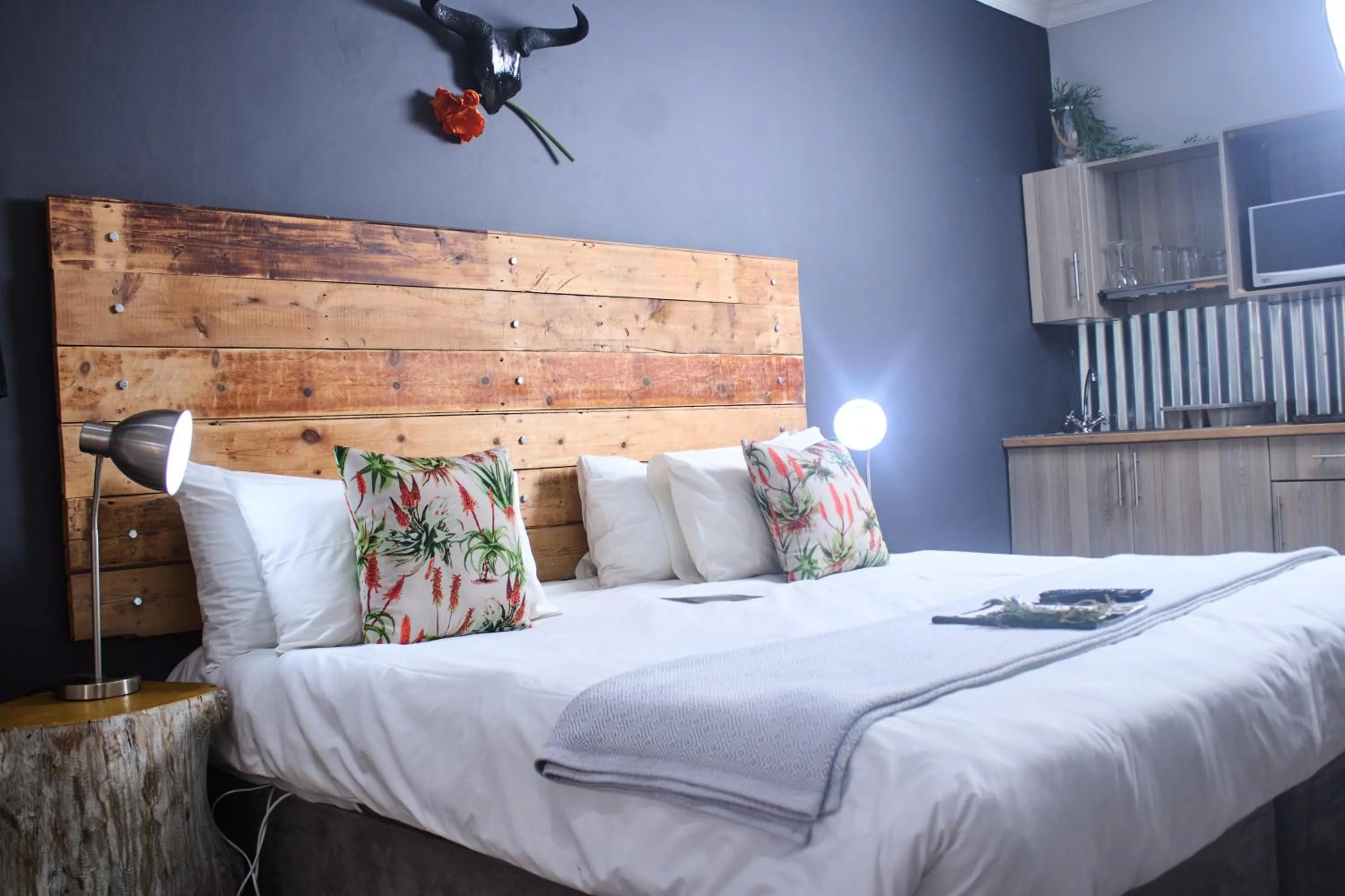 Bedroom, Bed in De Akker Guest House Oudtshoorn