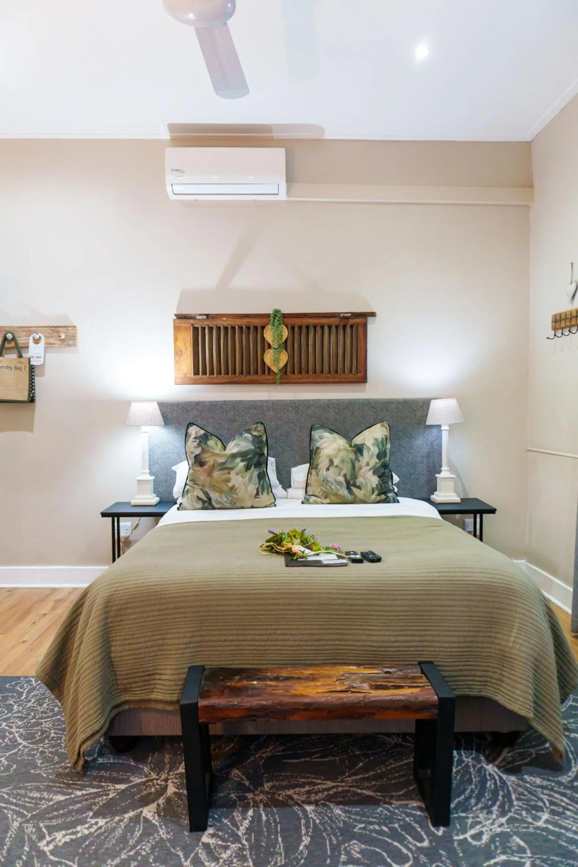 Bed in De Akker Guest House Oudtshoorn