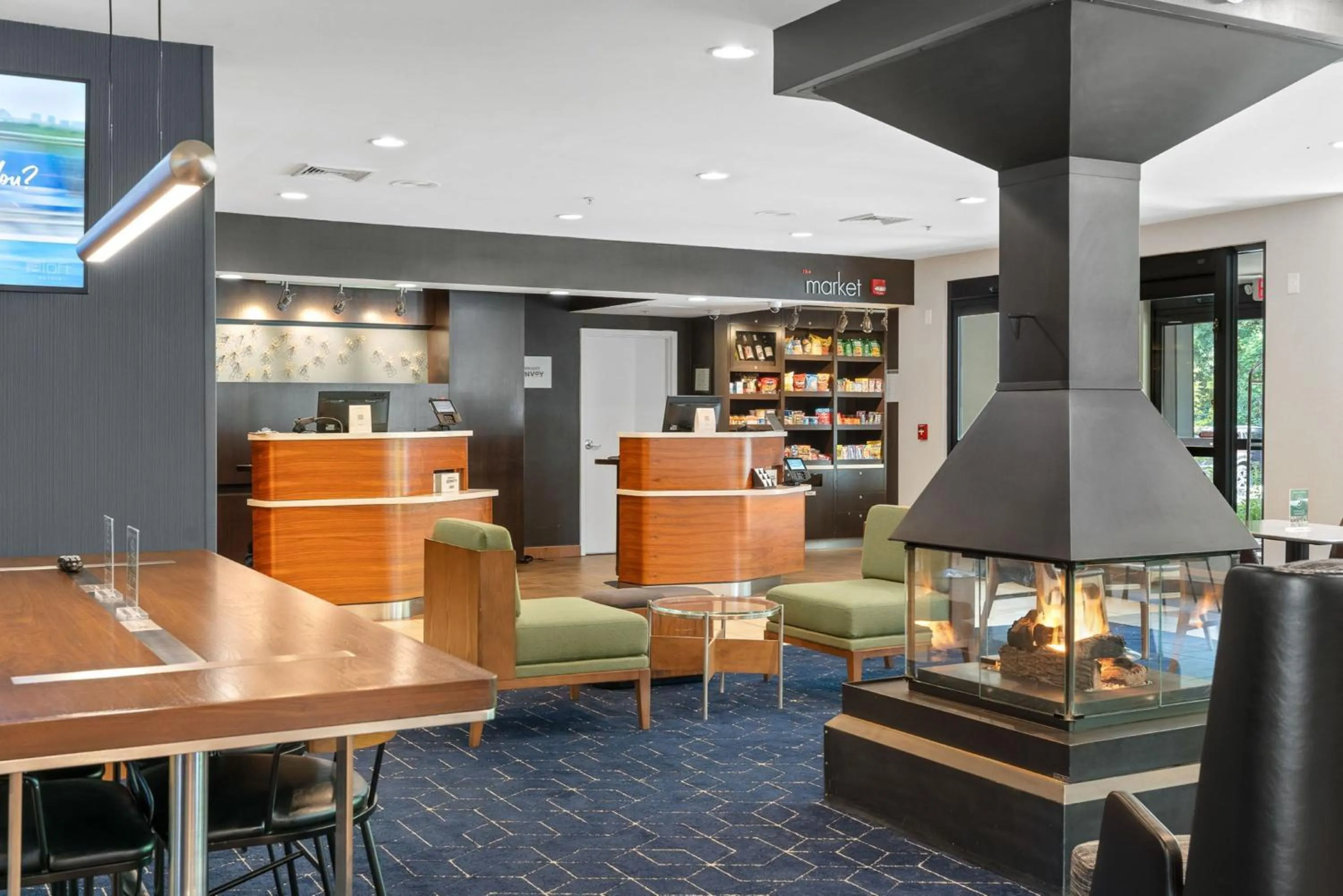 Lobby or reception in Courtyard Burlington Williston