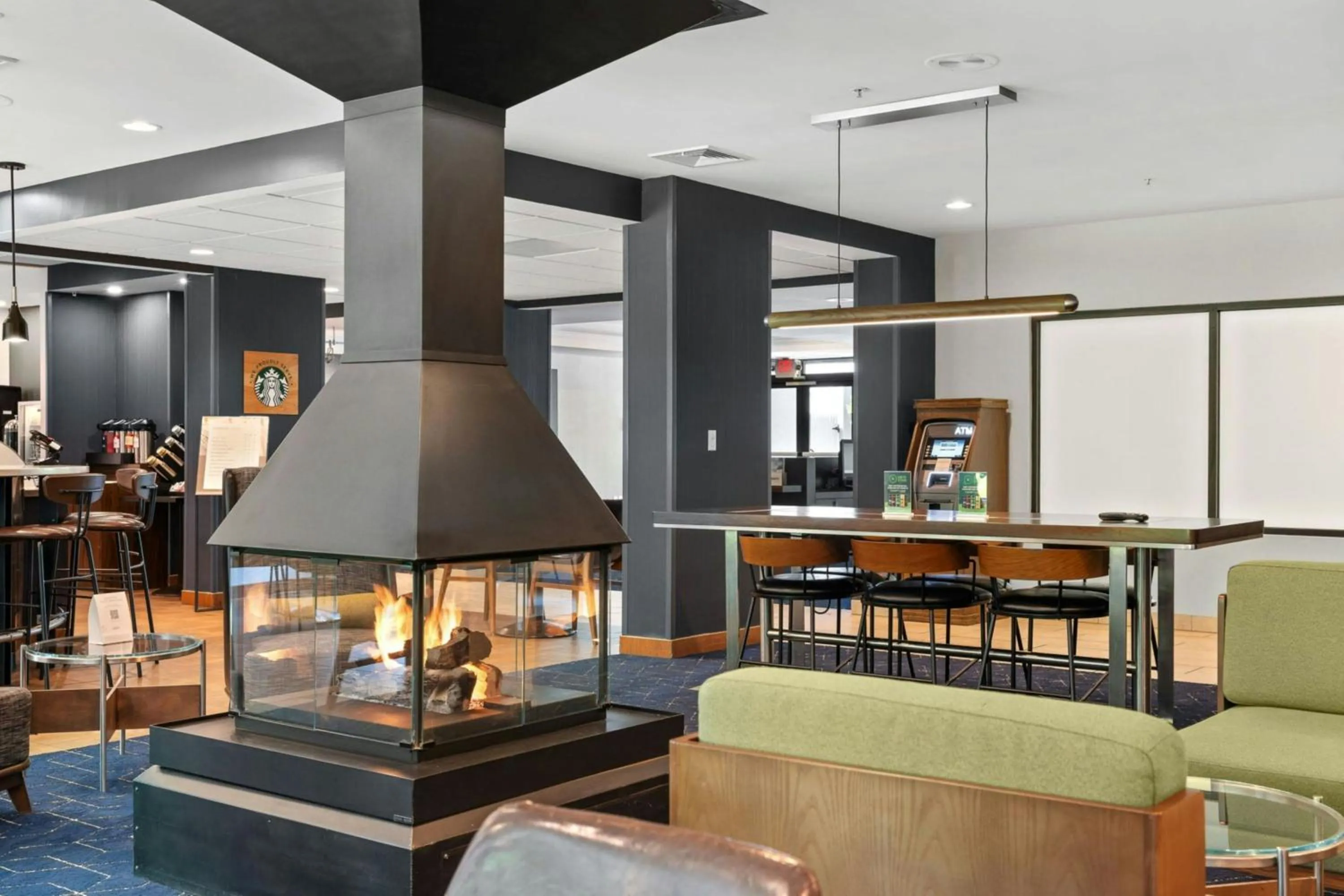 Lobby or reception in Courtyard Burlington Williston