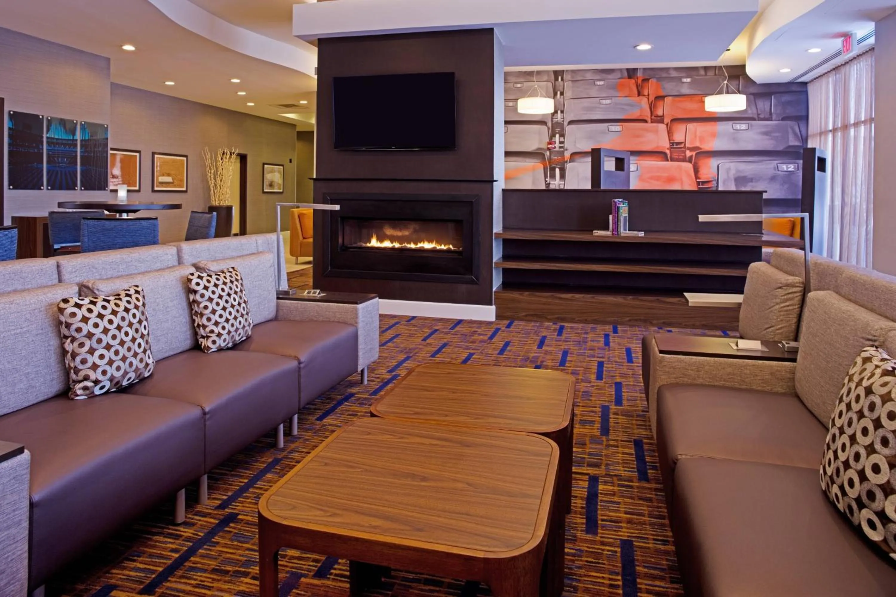 Lobby or reception in Courtyard Aberdeen at Ripken Stadium
