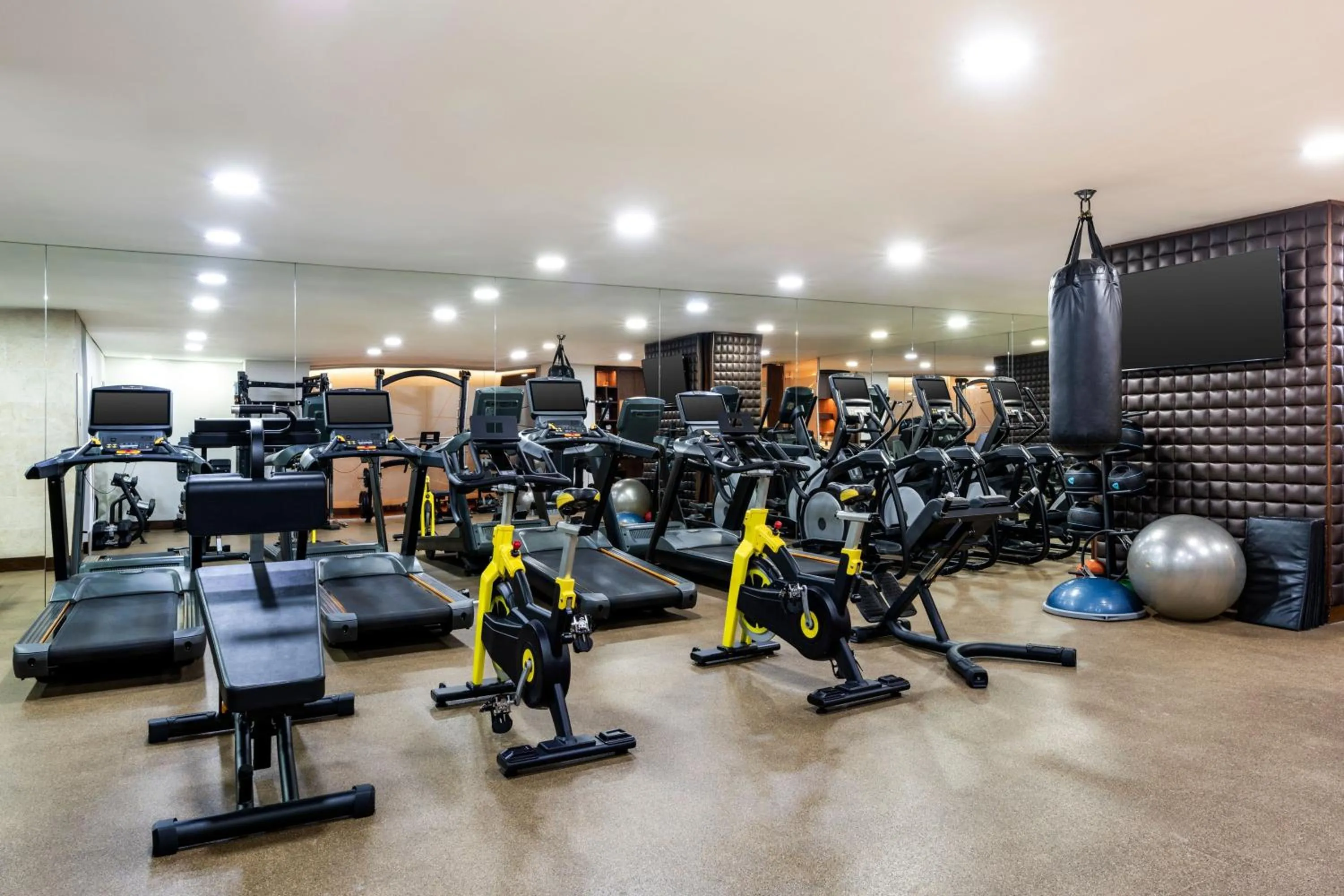 Fitness centre/facilities in JW Marriott Hotel Bogotá