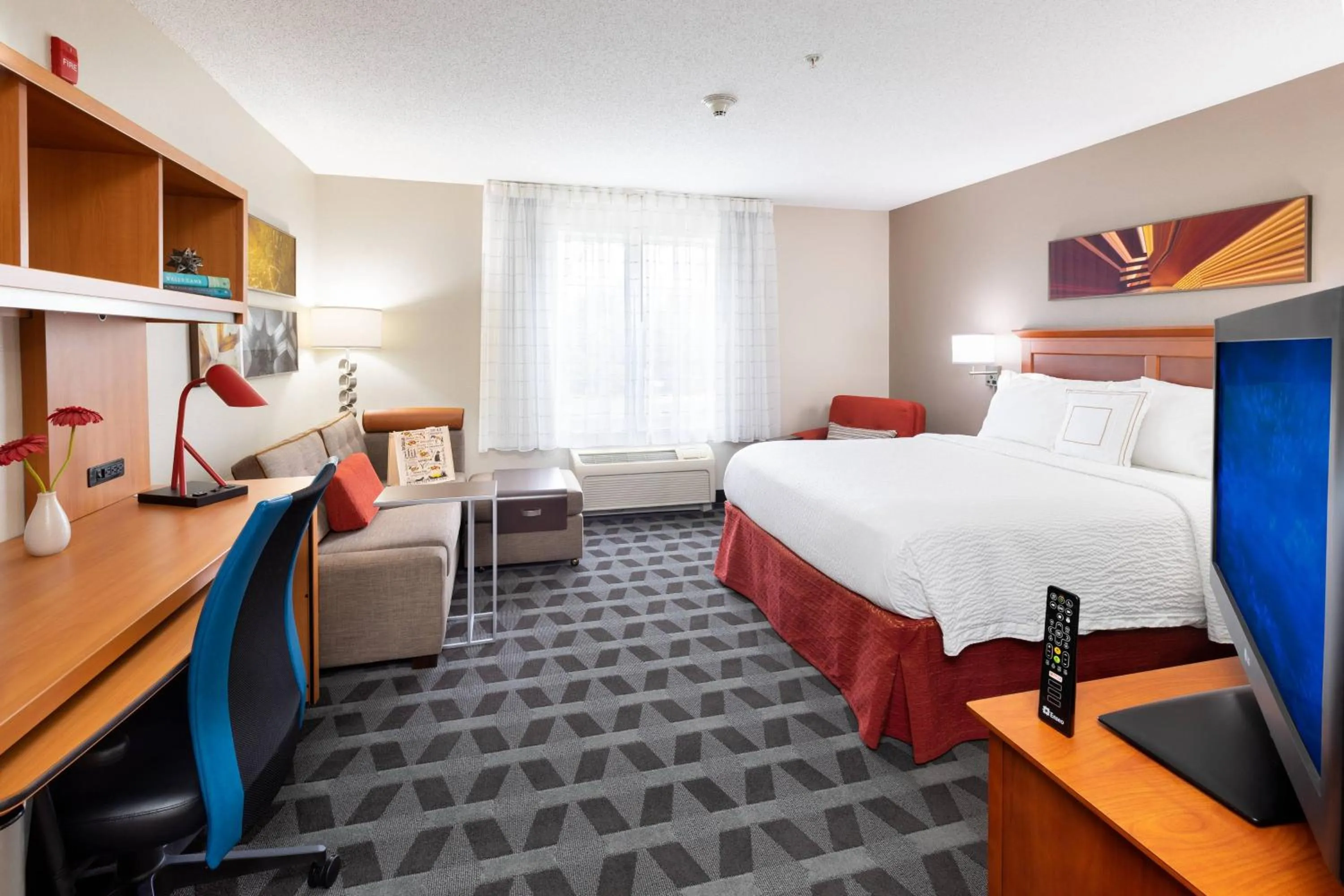 Photo of the whole room, Bed in TownePlace Suites Bowie Town Center