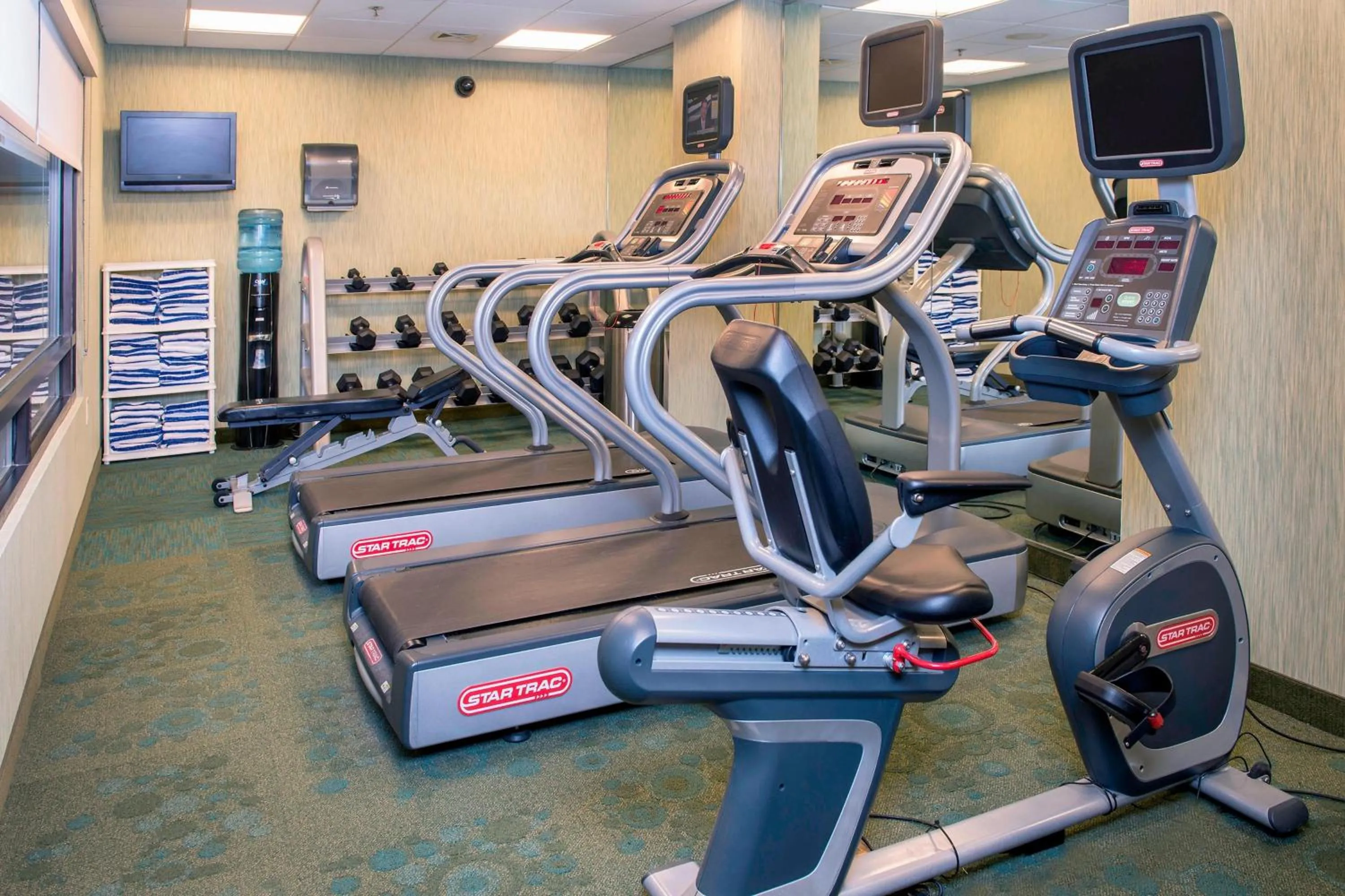 Fitness centre/facilities in SpringHill Suites Prince Frederick