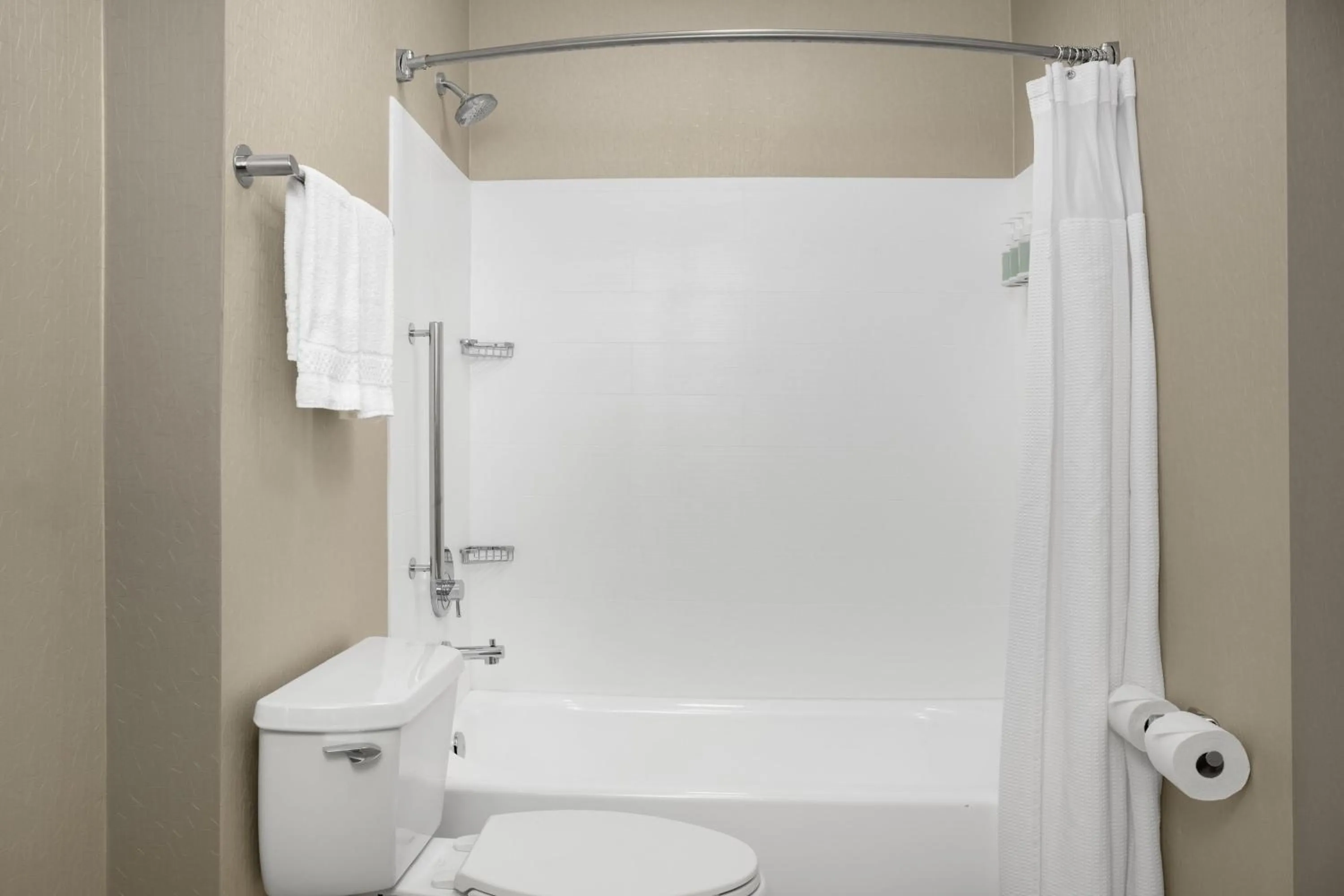 Bathroom in SpringHill Suites by Marriott Annapolis