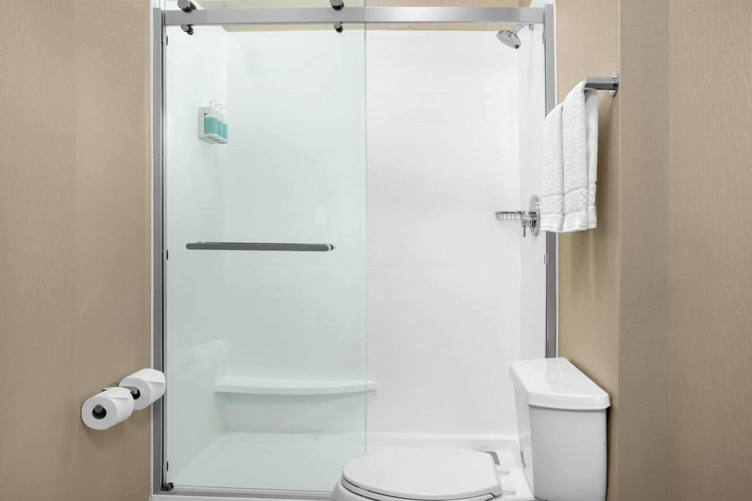 Bathroom in SpringHill Suites by Marriott Annapolis