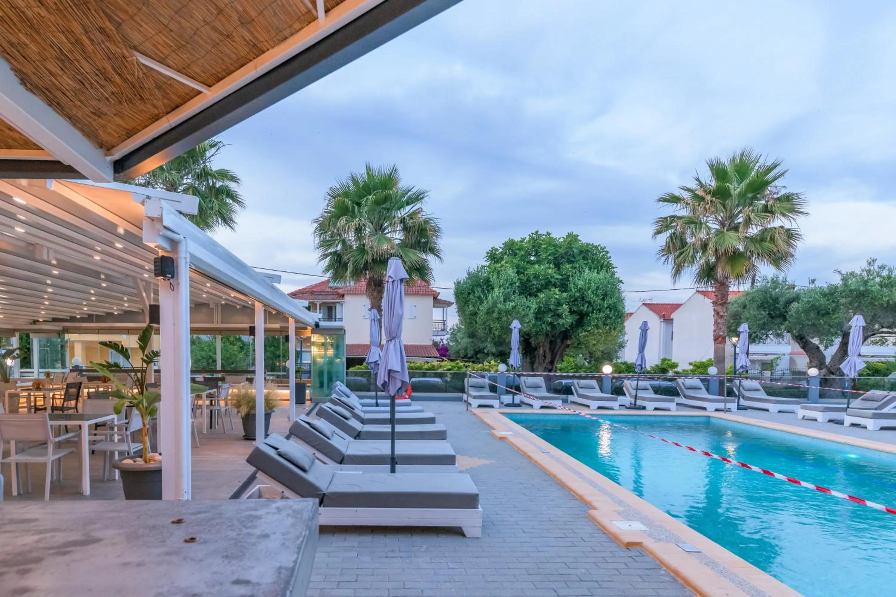 Swimming pool in Akritas Hotel Pefkochori