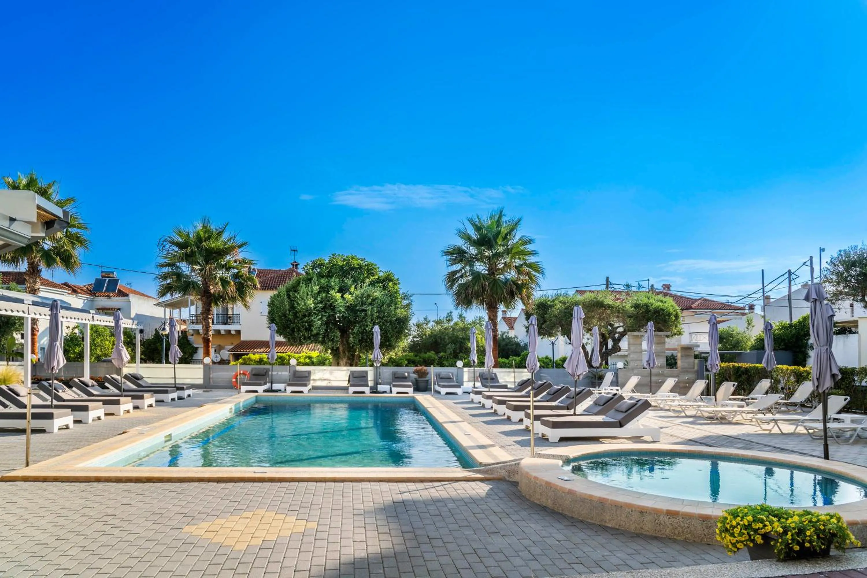 Swimming pool in Akritas Hotel Pefkochori