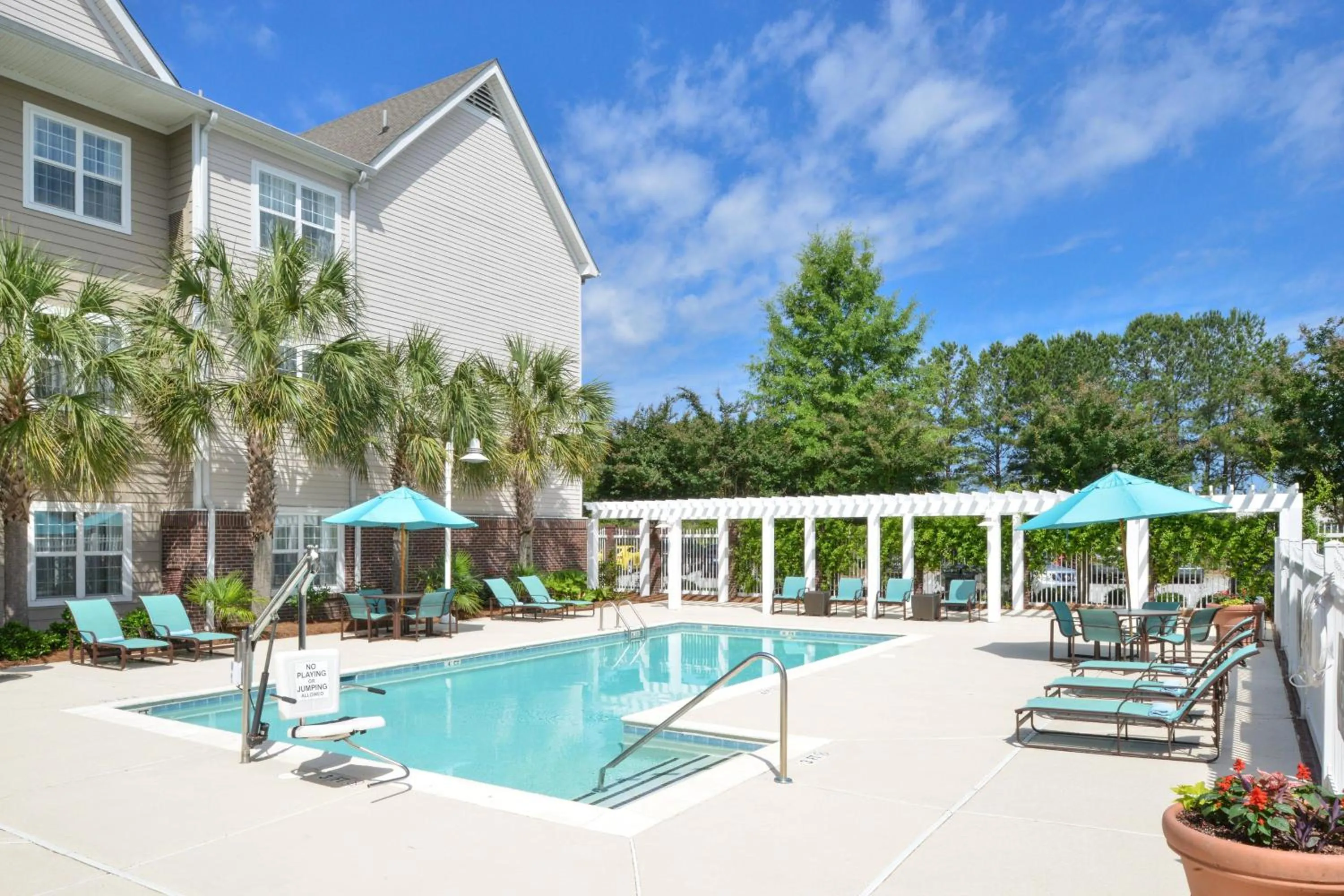 Swimming pool in Residence Inn Columbia Northeast/Fort Jackson Area