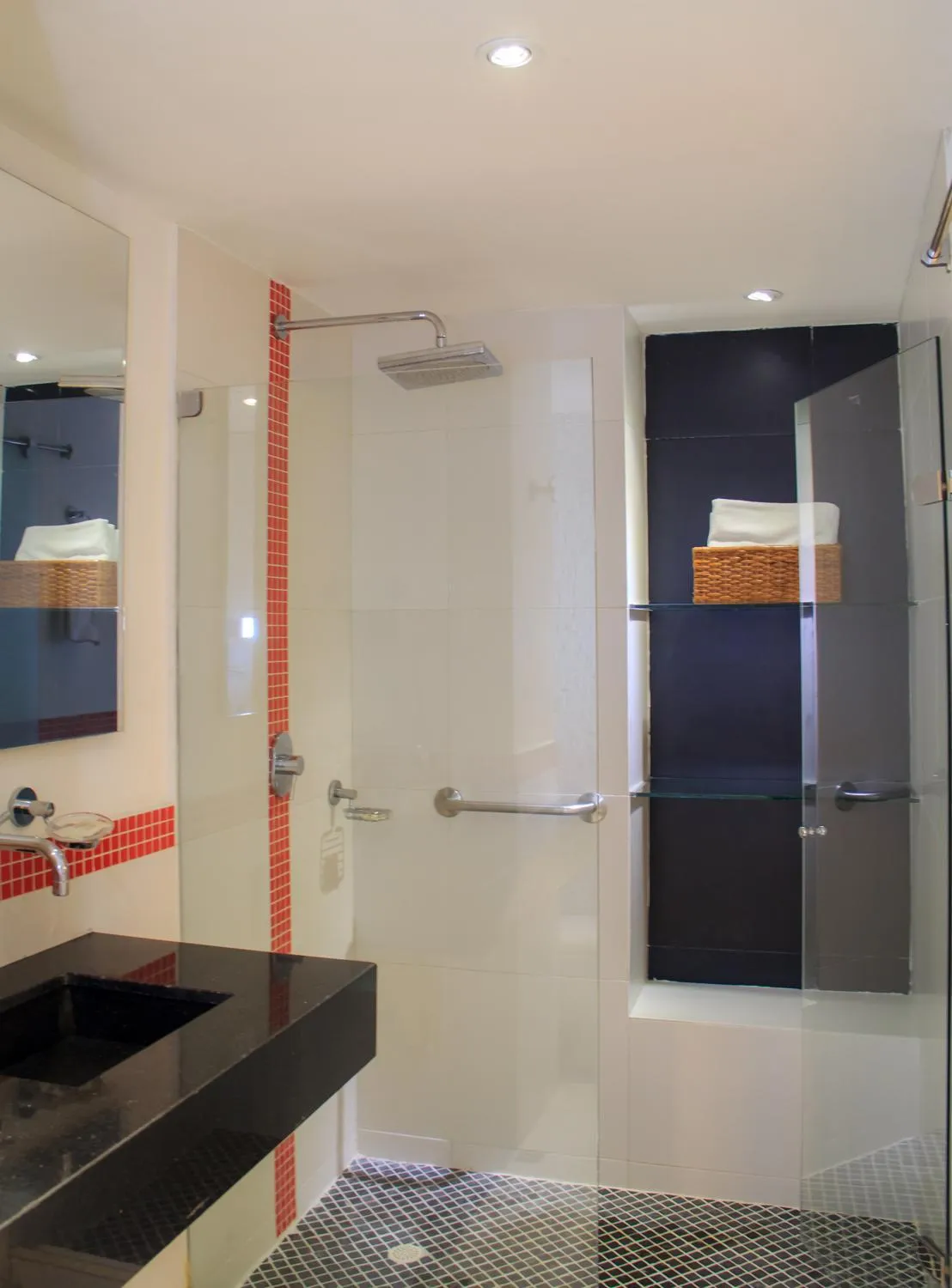 Bathroom in Country International Hotel