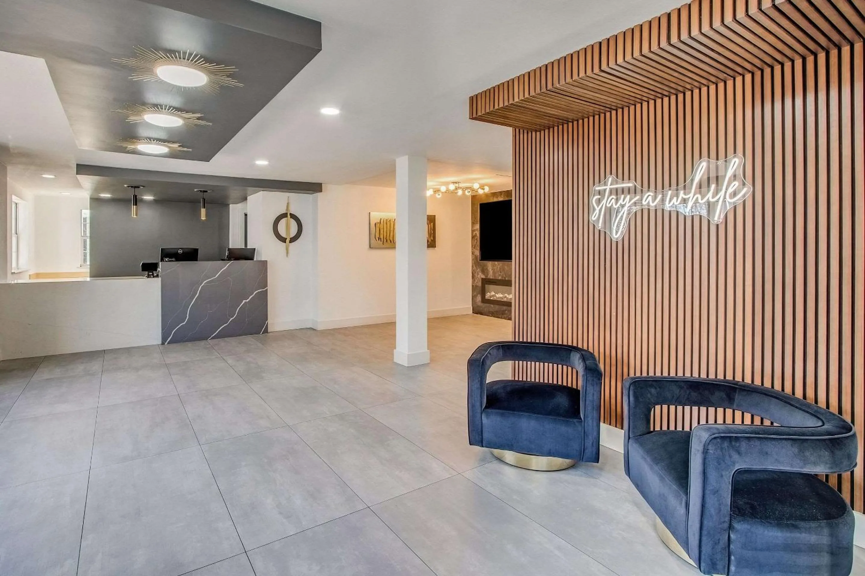 Lobby or reception in MainStay Suites Columbia Harbison