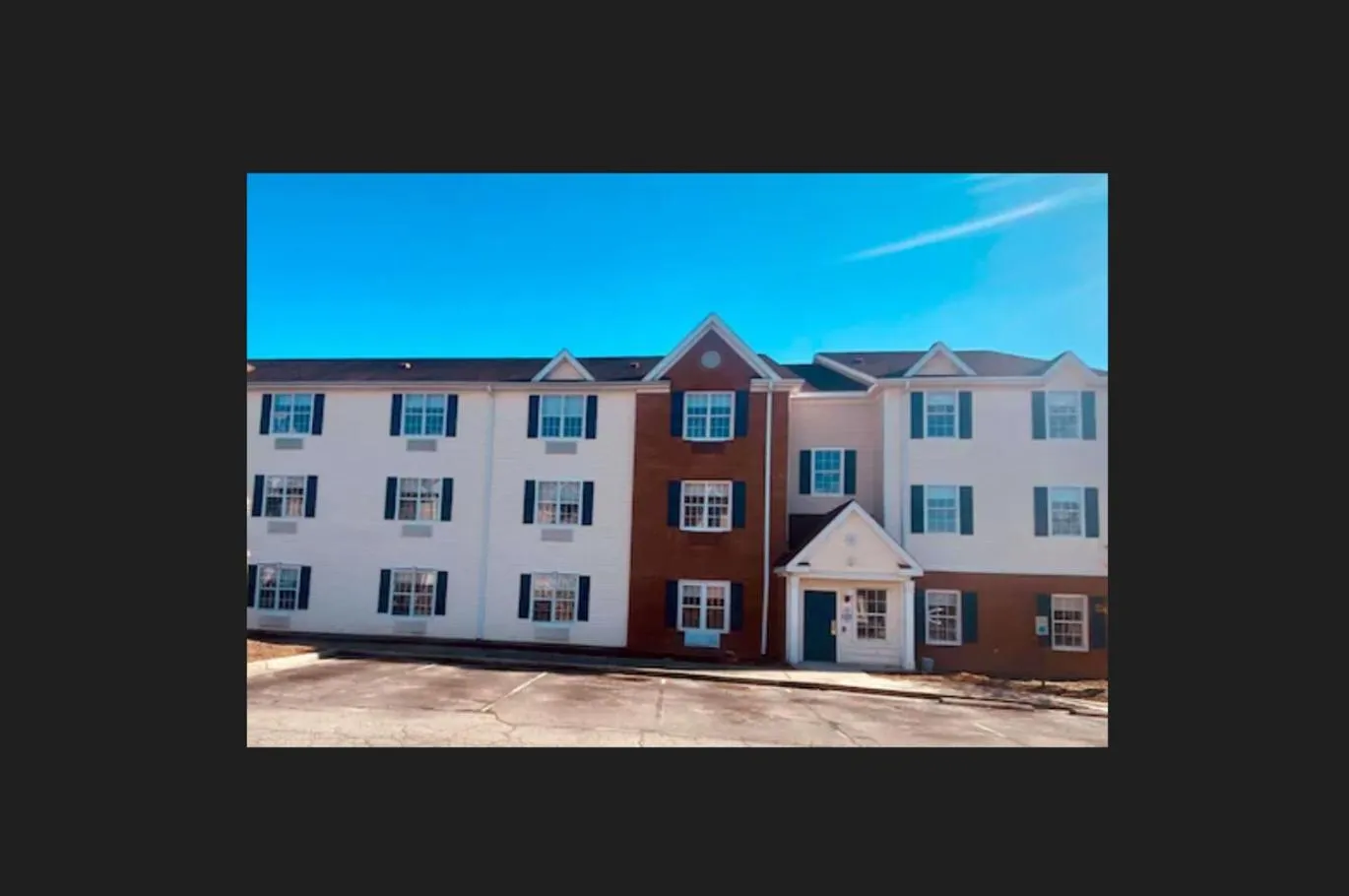 Facade/entrance in MainStay Suites Columbia Harbison
