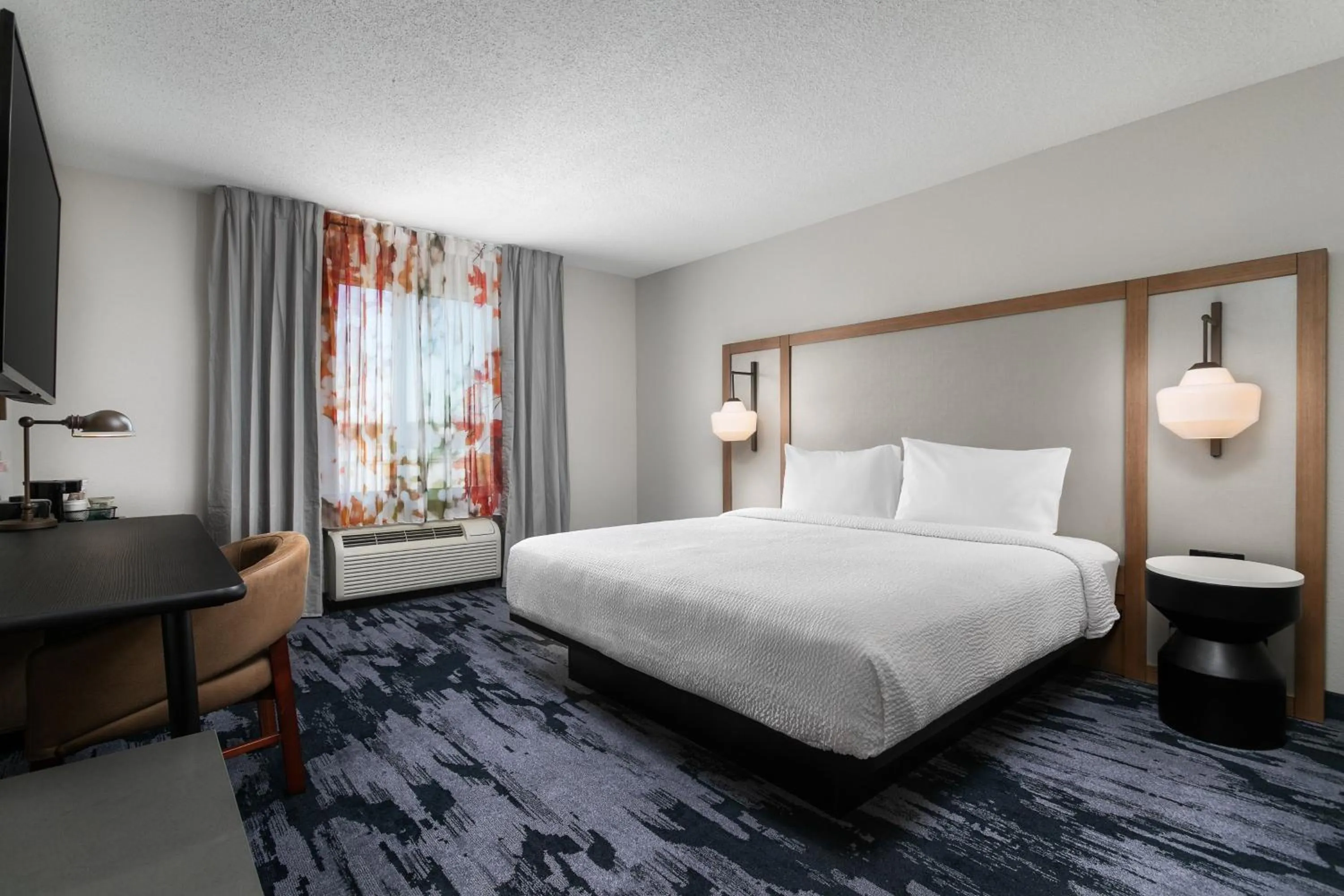 Photo of the whole room, Bed in Fairfield Inn & Suites by Marriott Chattanooga South East Ridge