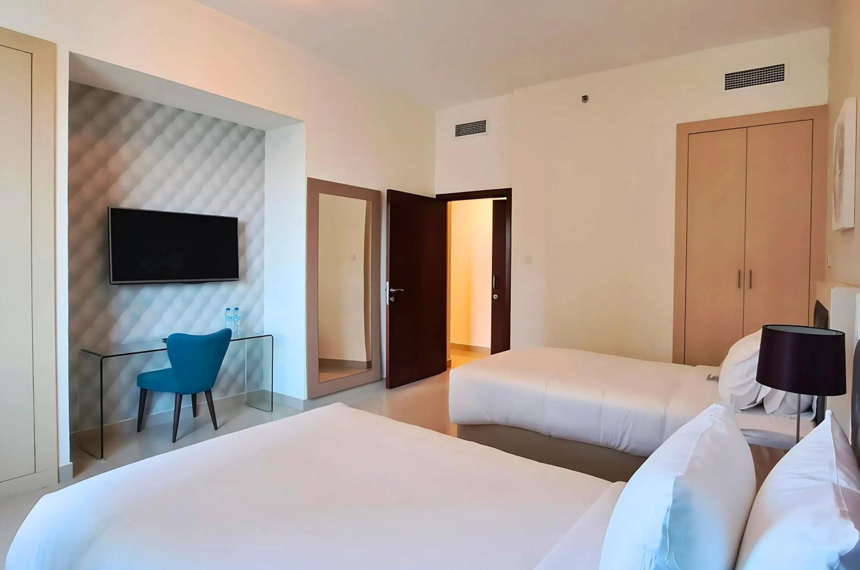 Bed in Barceló Residences Dubai Marina