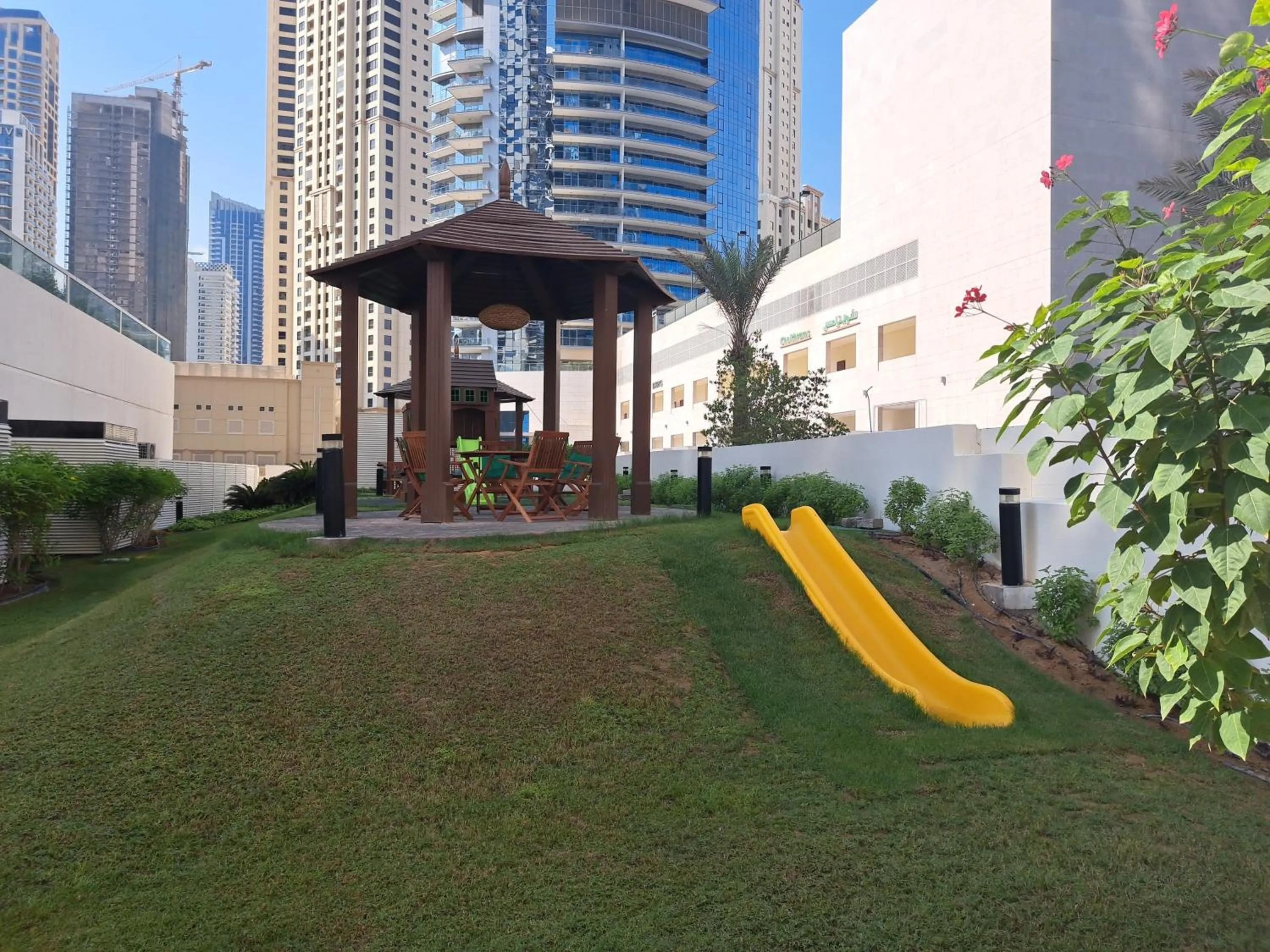 Children play ground in Barceló Residences Dubai Marina