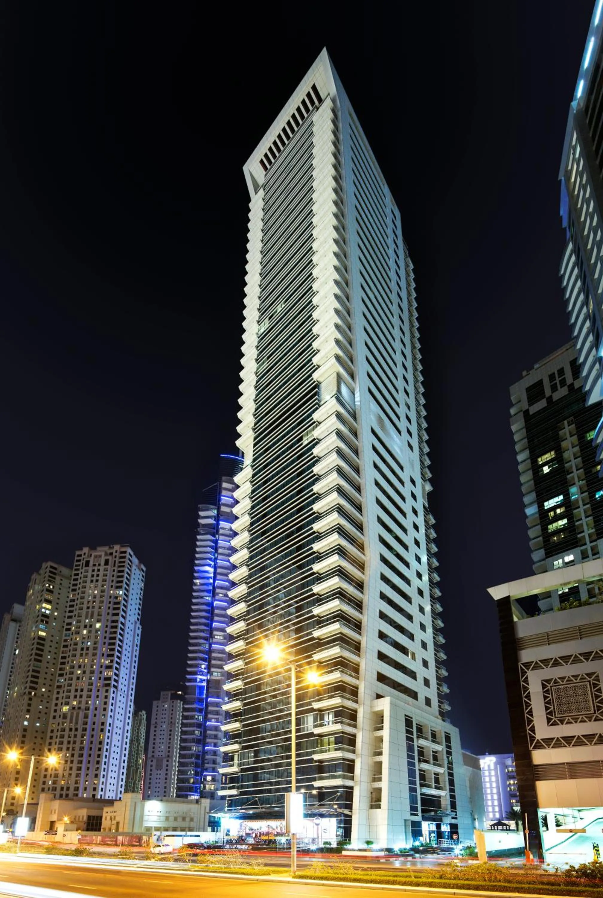 Property building in Barceló Residences Dubai Marina