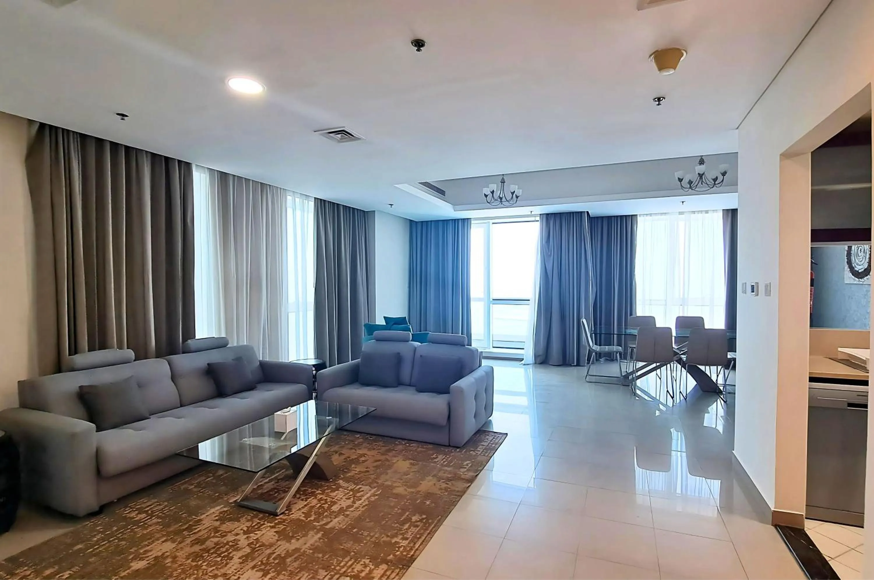 TV and multimedia in Barceló Residences Dubai Marina