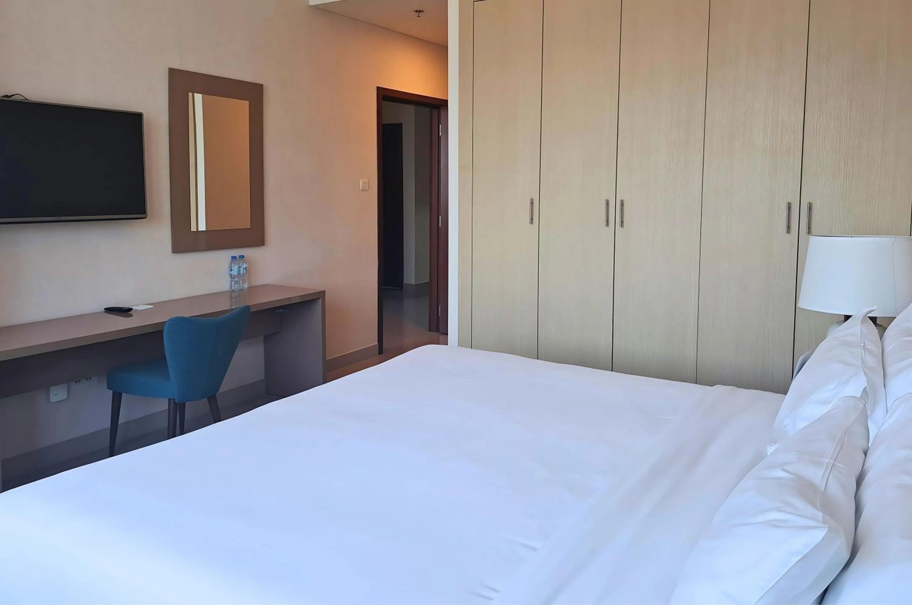 Bed in Barceló Residences Dubai Marina