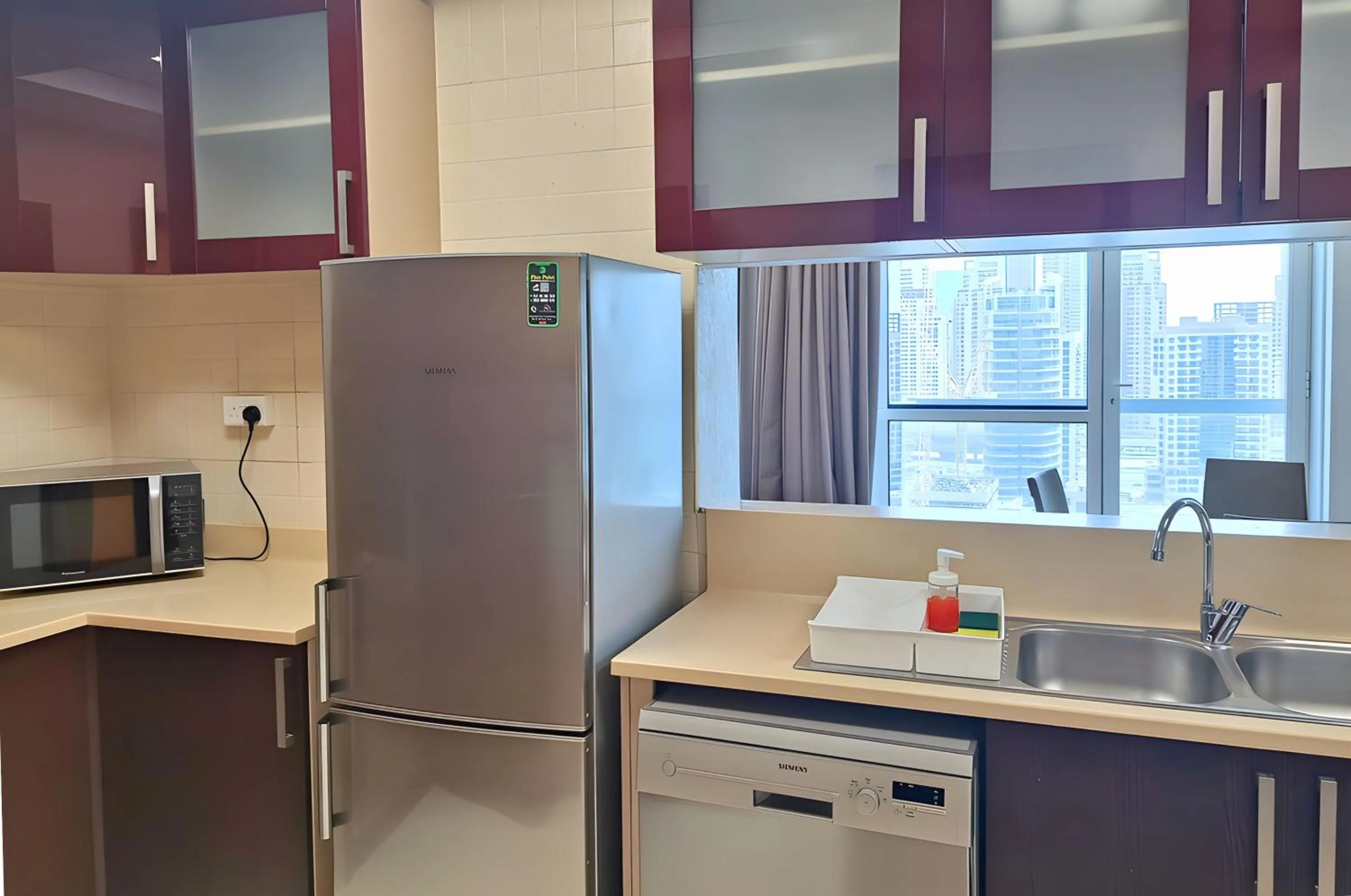 Kitchen or kitchenette in Barceló Residences Dubai Marina