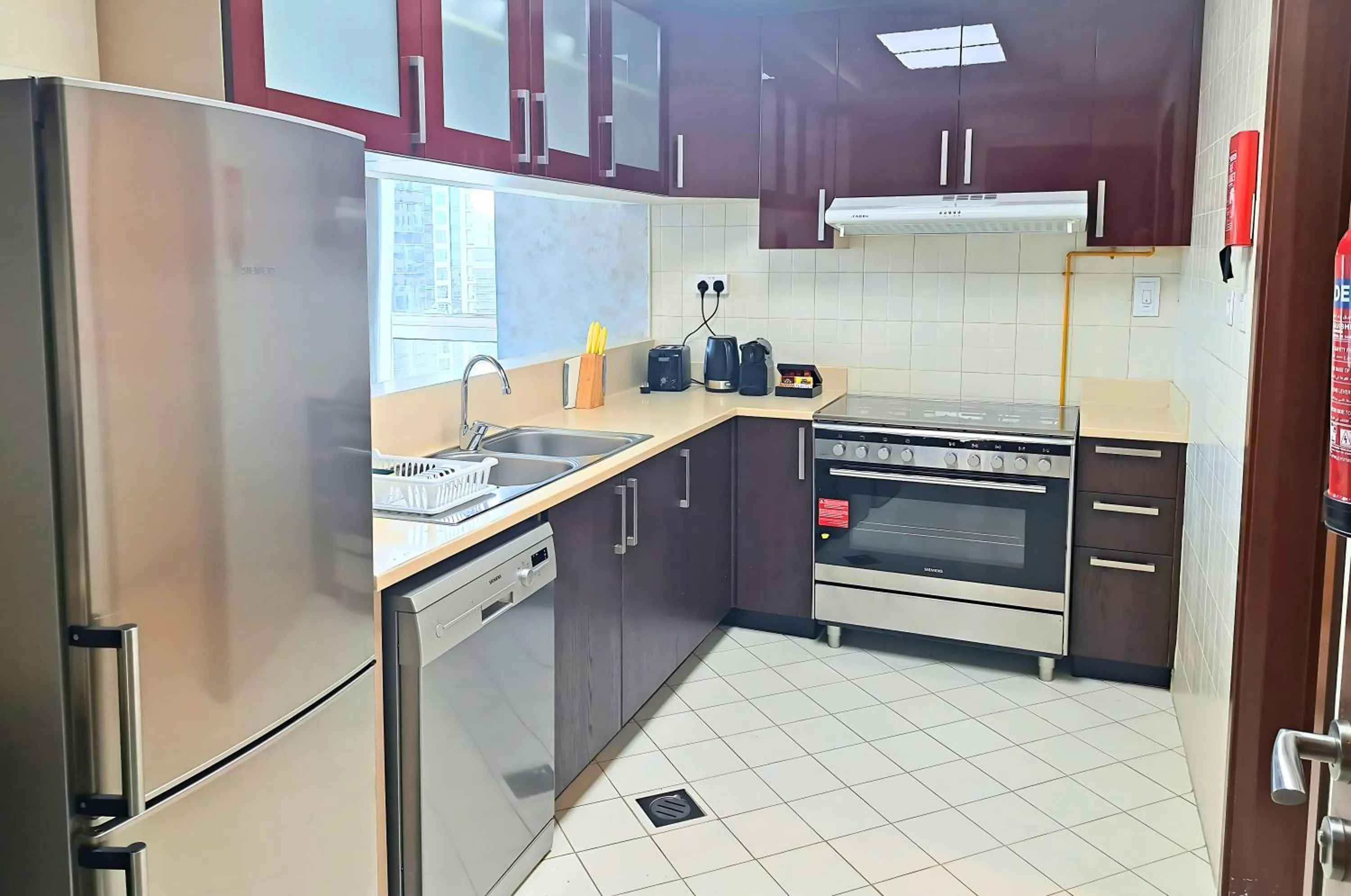 Kitchen or kitchenette in Barceló Residences Dubai Marina