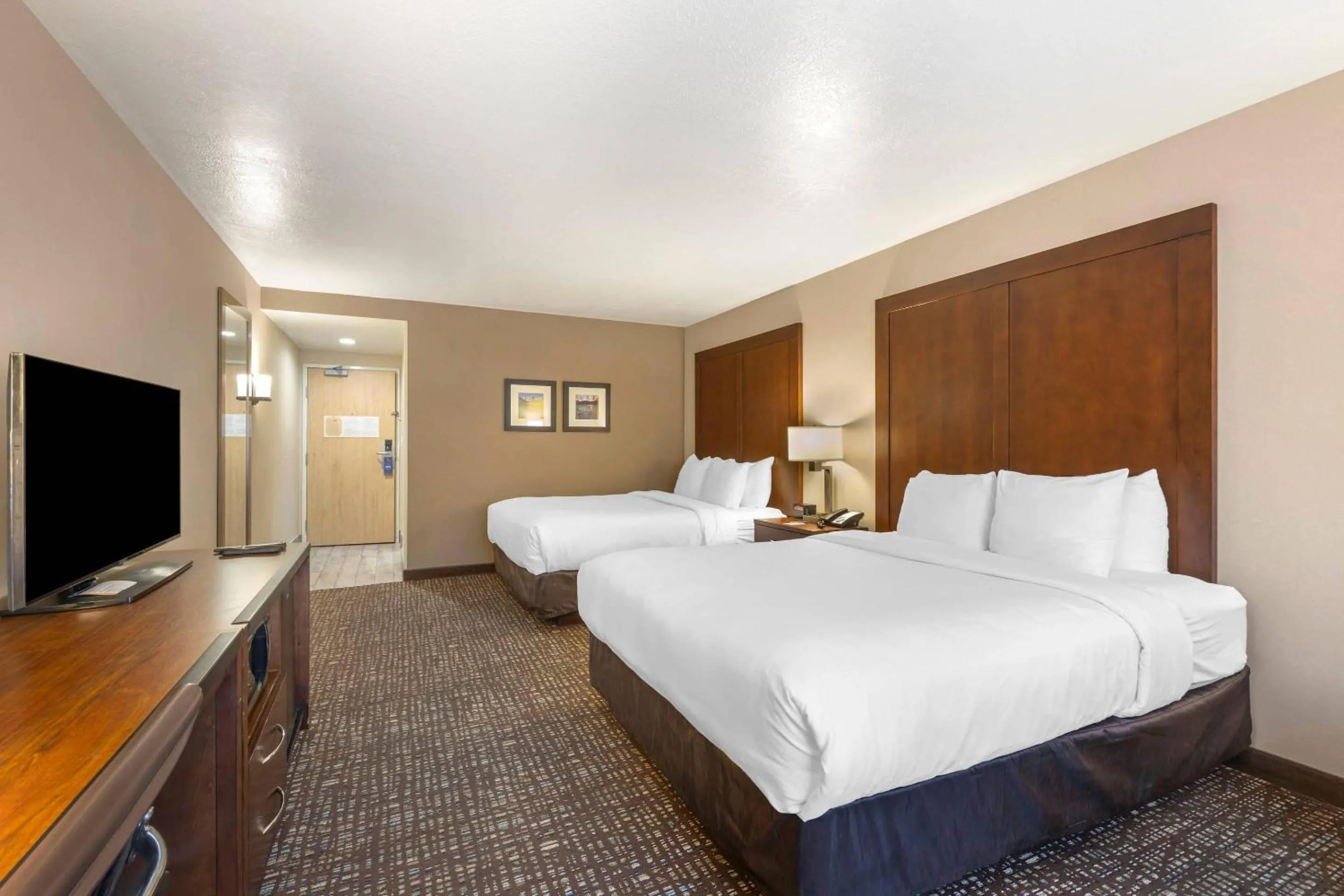 Bedroom, Bed in Comfort Inn & Suites Orem - Provo