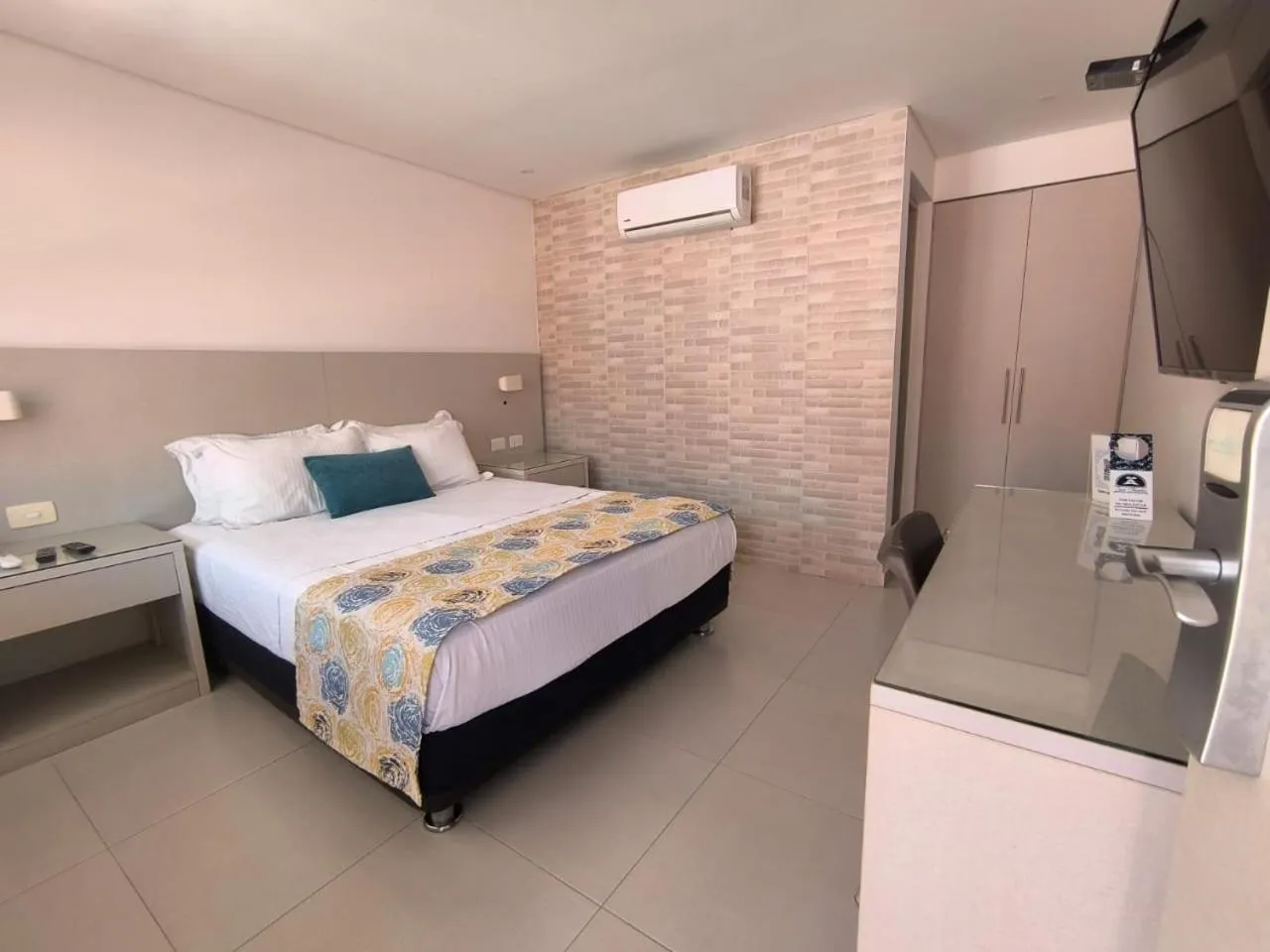 Bedroom, Bed in San Martin Cartagena