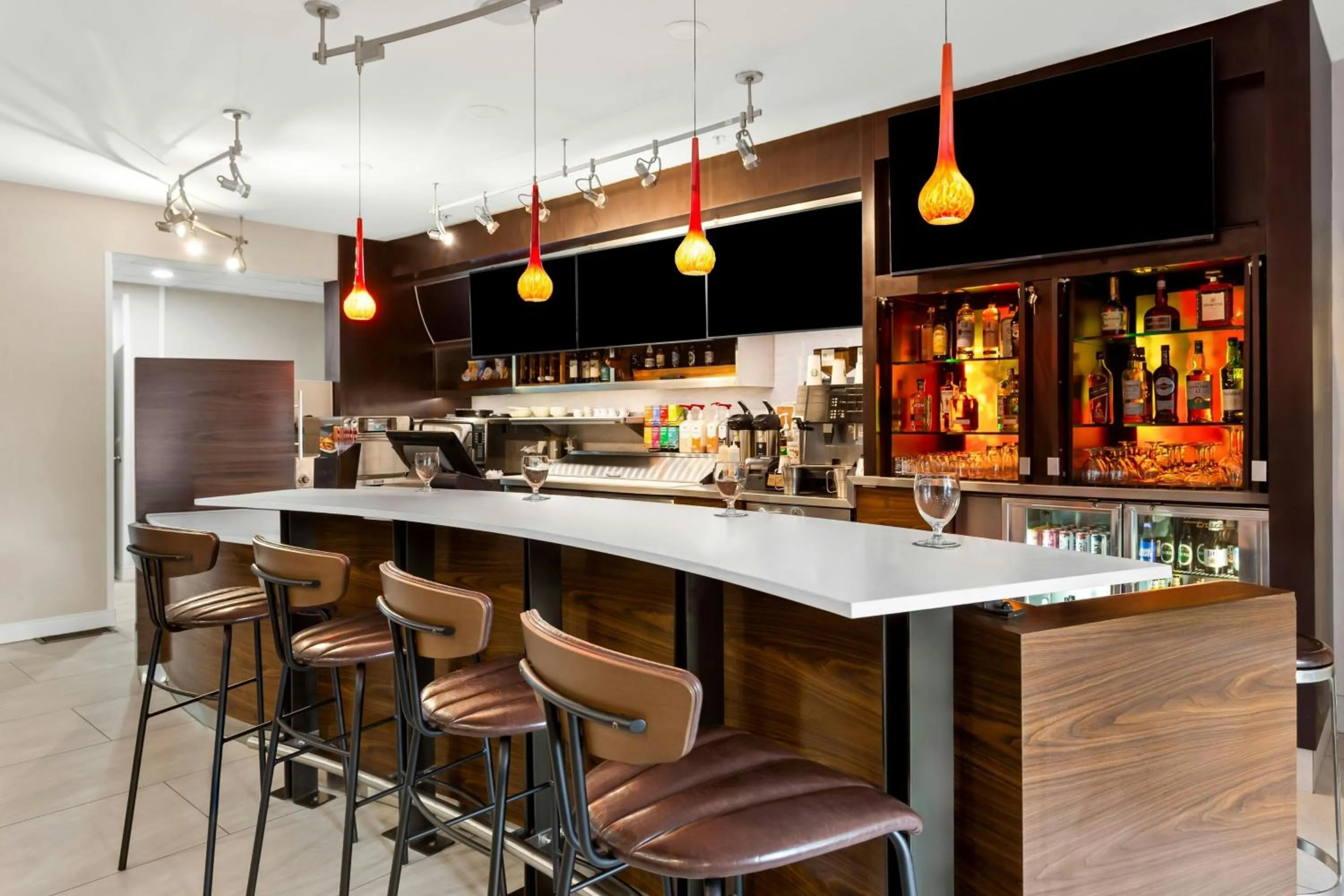 Restaurant/places to eat in Courtyard Chicago Southeast/Hammond, Indiana