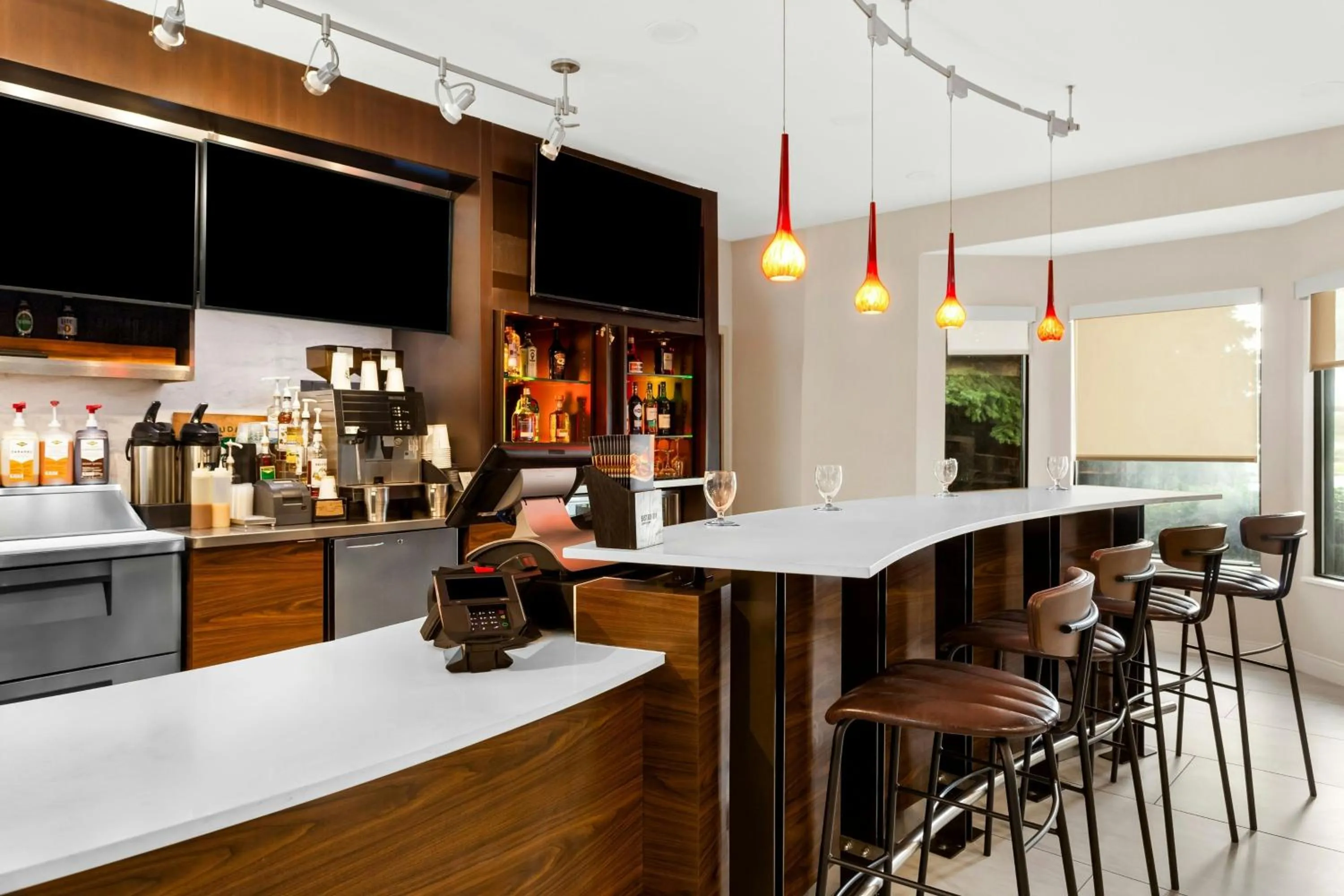 Restaurant/places to eat in Courtyard Chicago Southeast/Hammond, Indiana