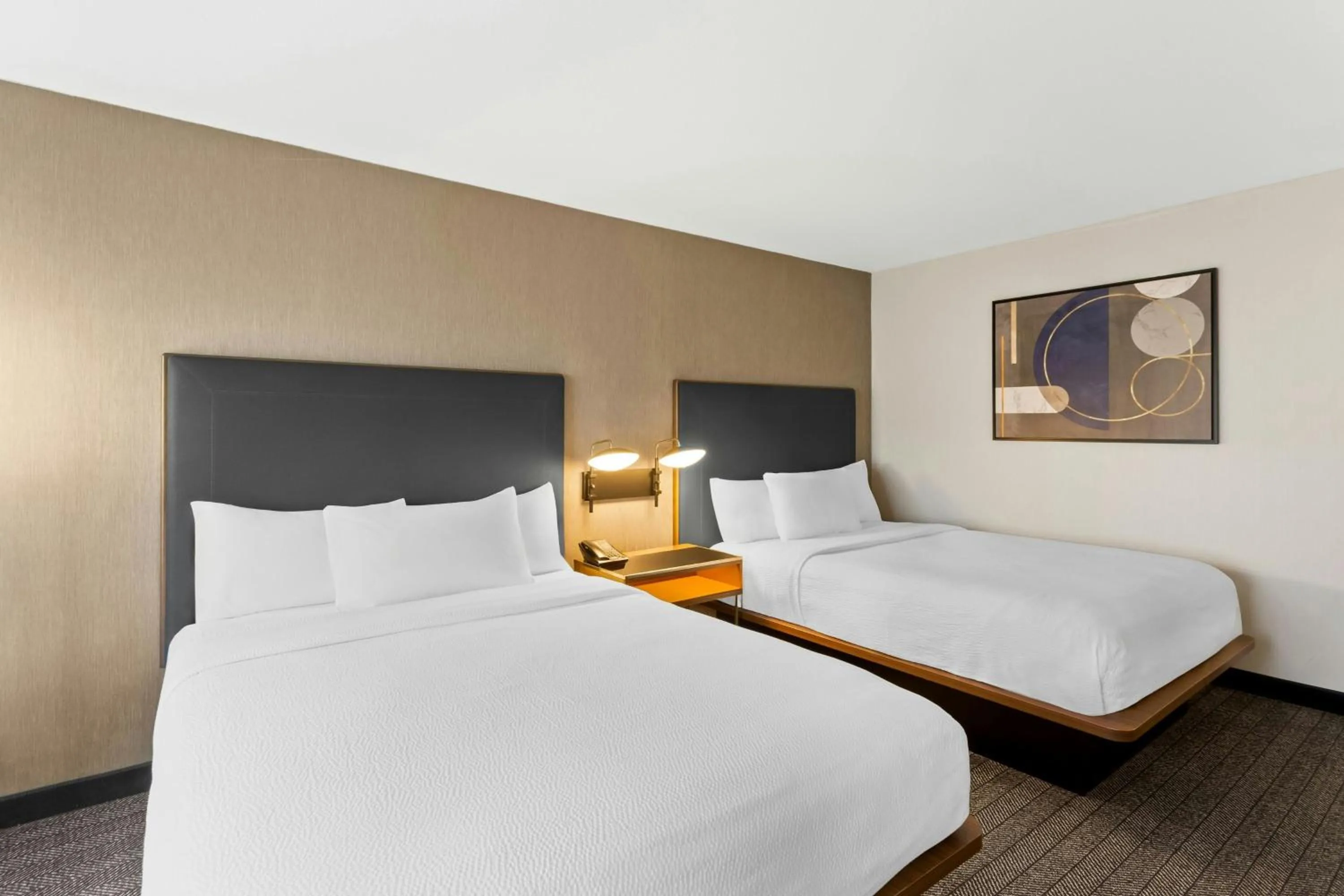 Photo of the whole room, Bed in Courtyard Chicago Southeast/Hammond, Indiana