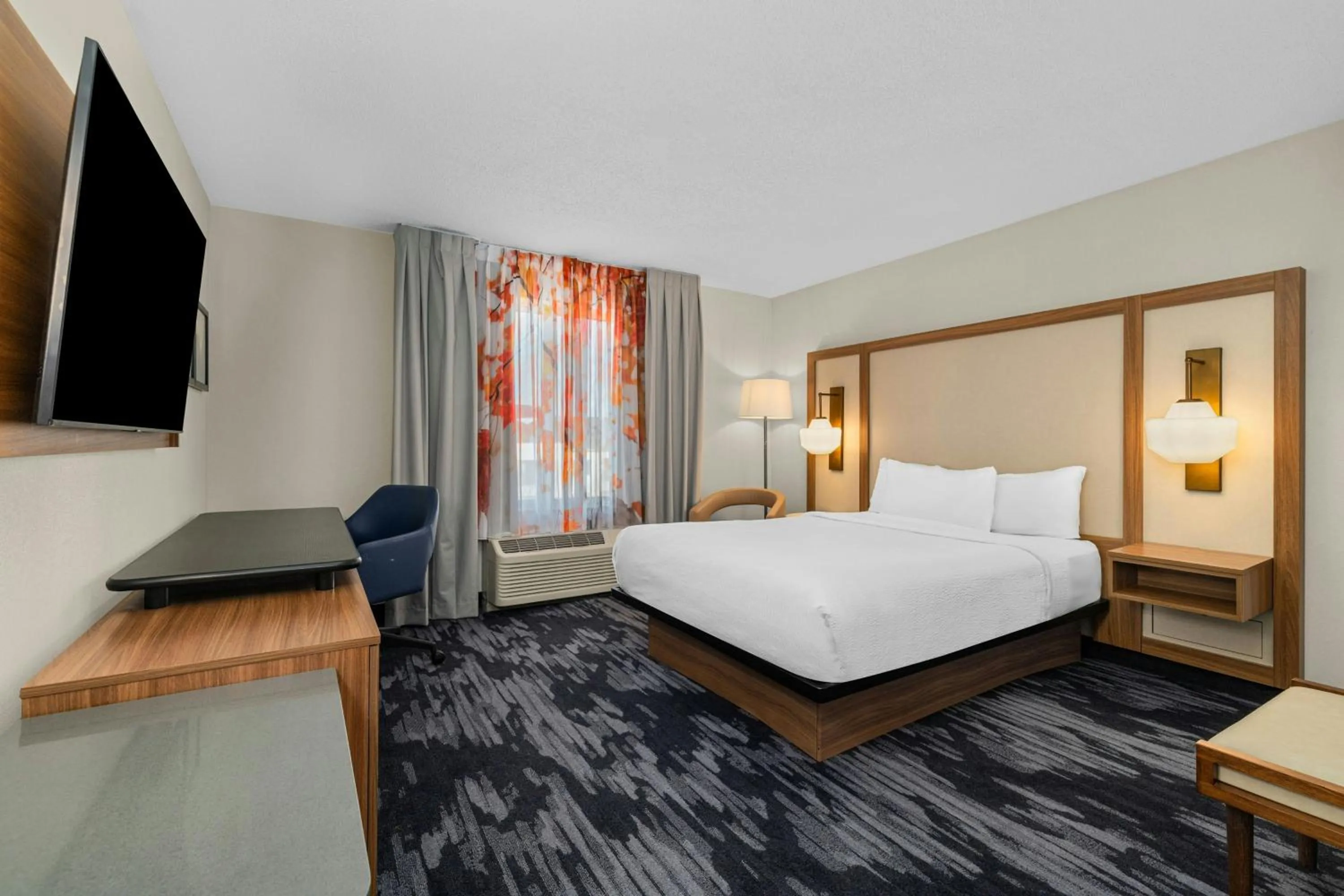 Photo of the whole room, Bed in Fairfield by Marriott Southeast Hammond, IN