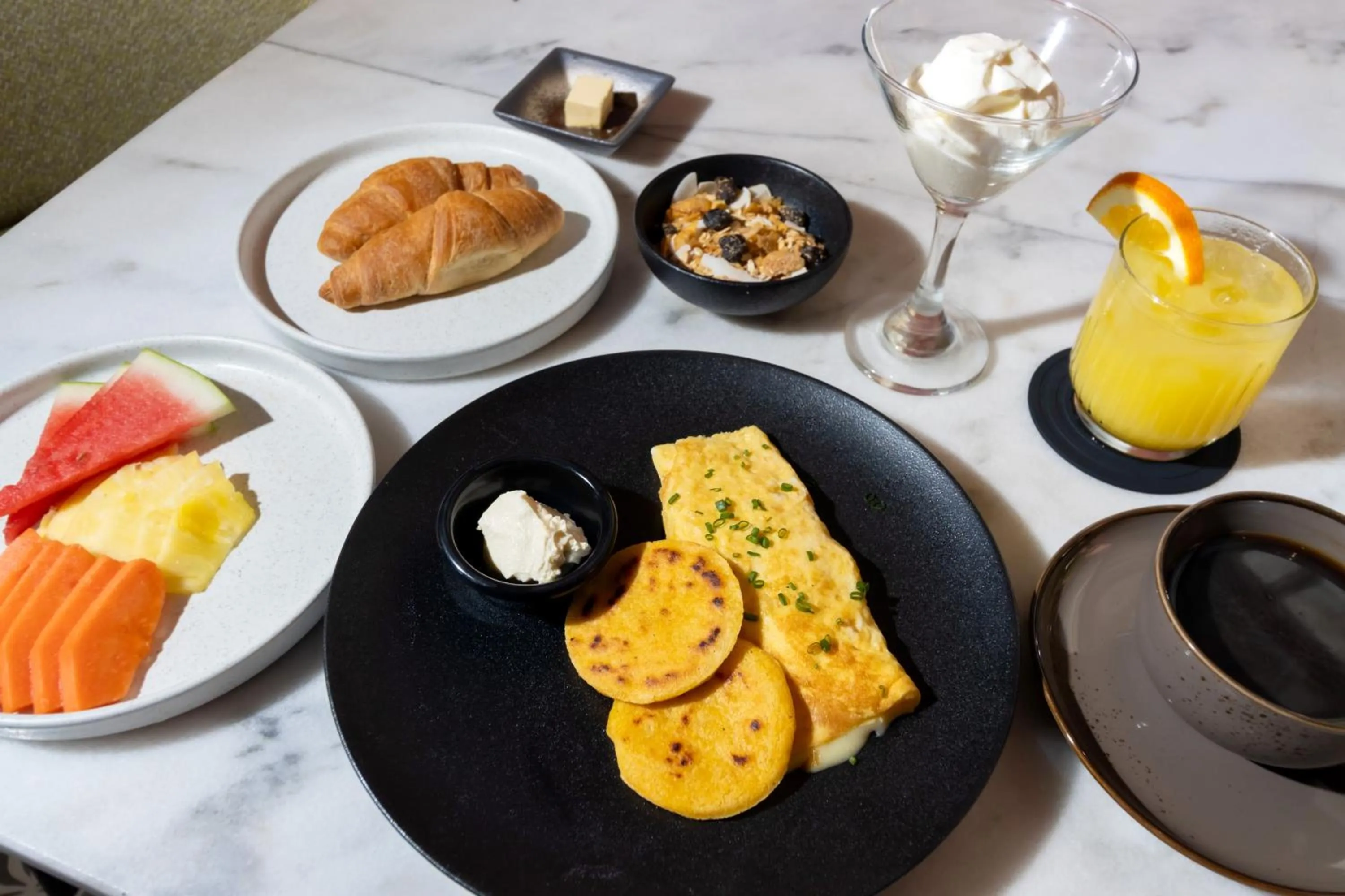 Food in El Marques Hotel Boutique By GEH Suites