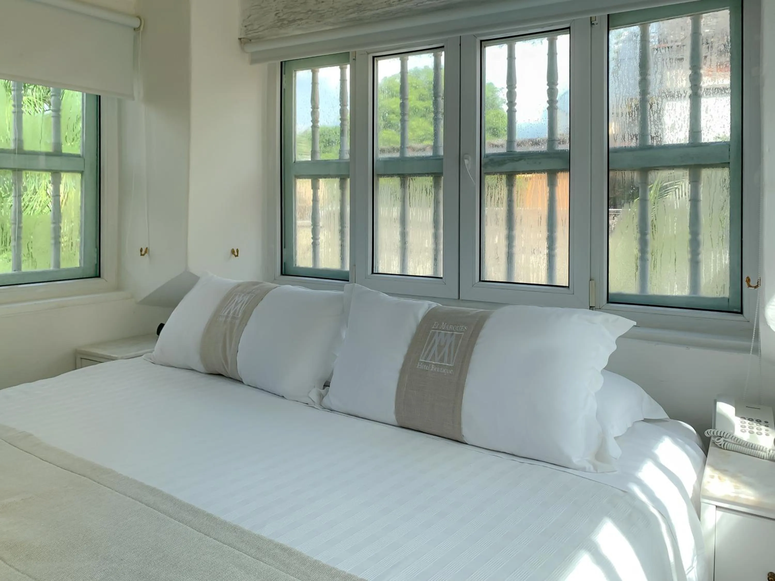 Bed in Hotel Boutique El Marqués By GEH Suites