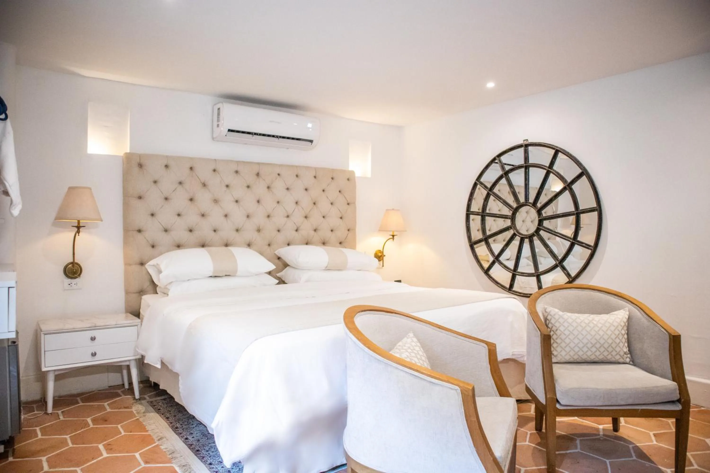 Bed in Hotel Boutique El Marqués By GEH Suites