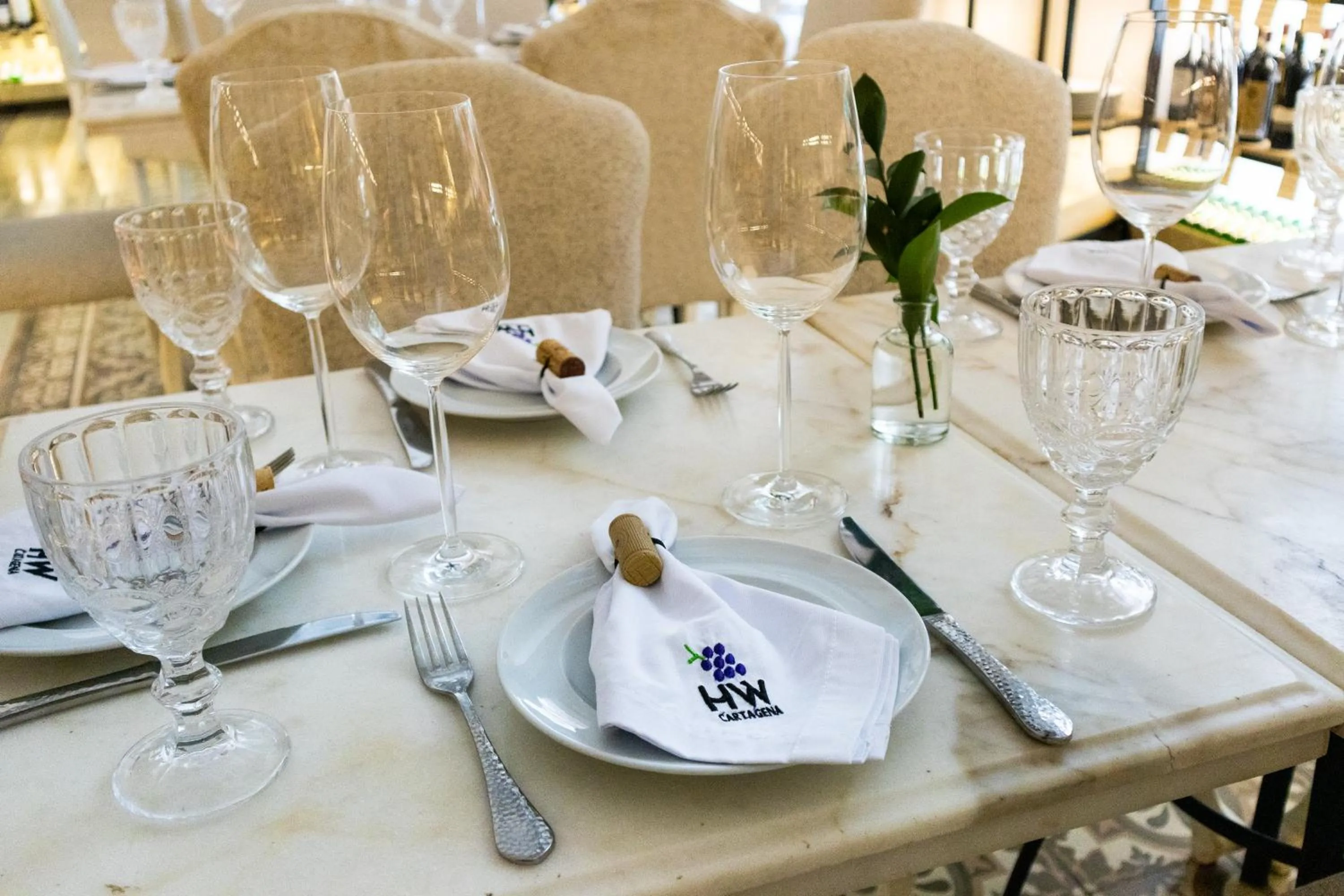 Food and drinks in Hotel Boutique El Marqués By GEH Suites