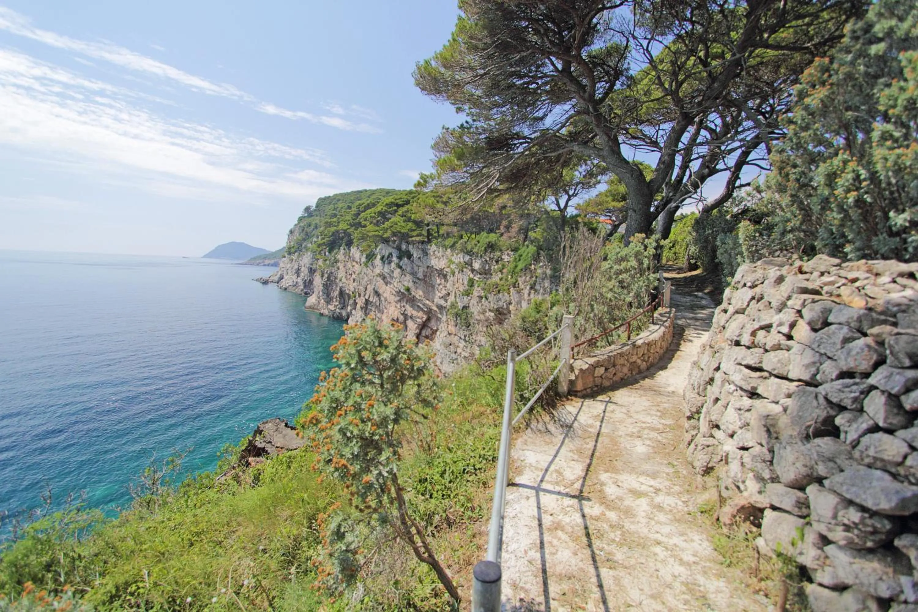 Property building in Kalamota Beach House