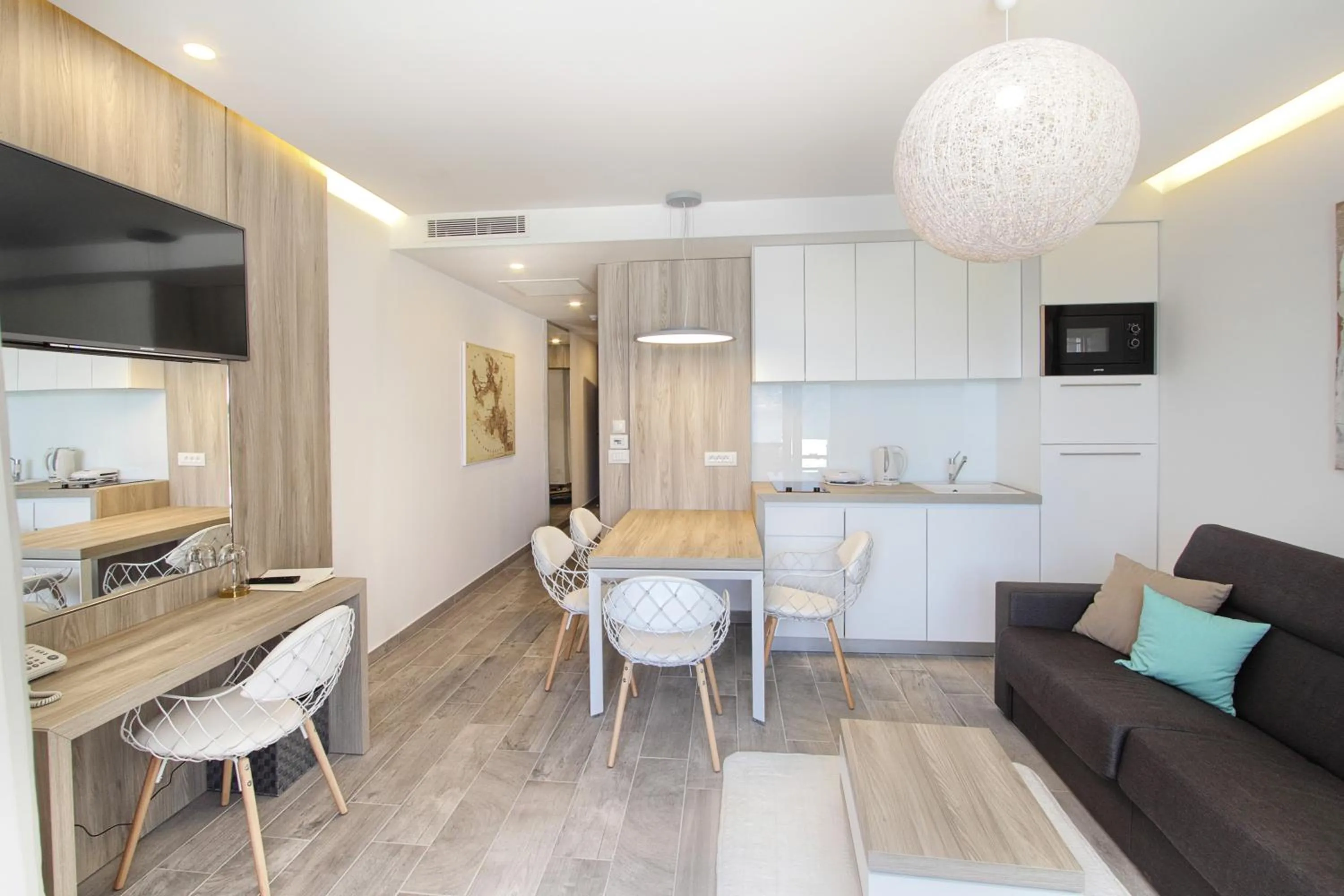 Kitchen or kitchenette in Kalamota Beach House