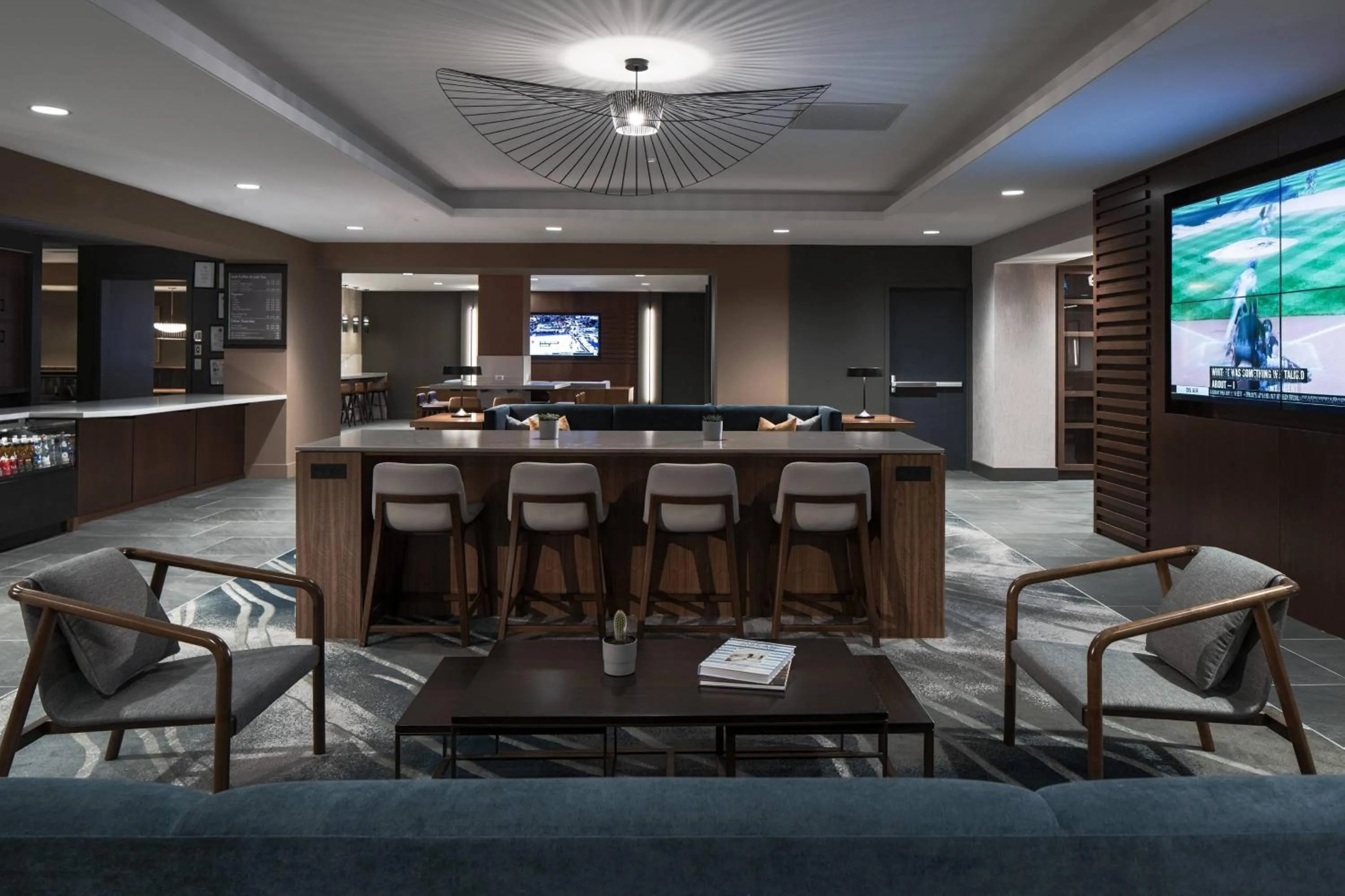 Restaurant/places to eat in Chicago Marriott Schaumburg