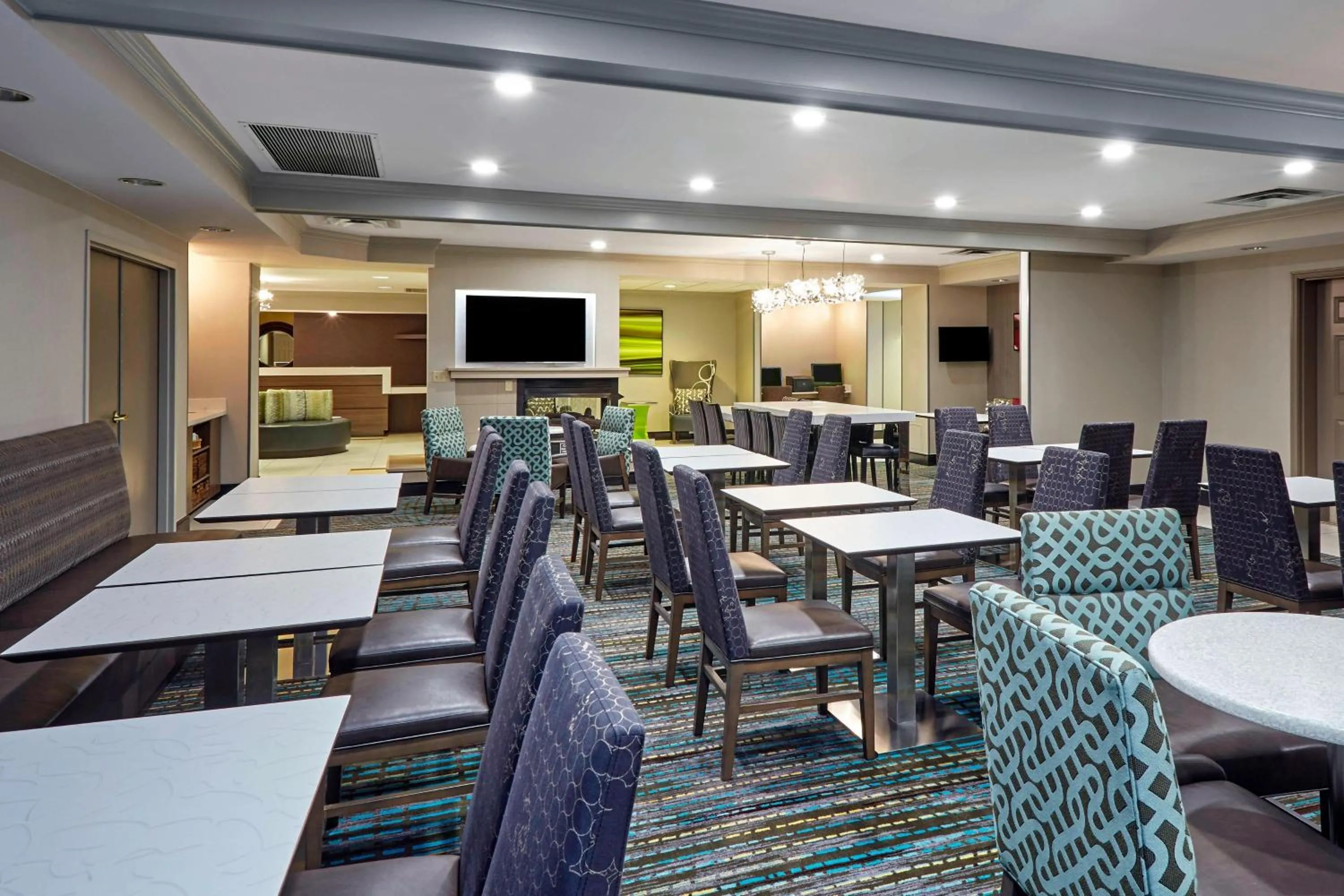 Breakfast in Residence Inn by Marriott Chicago Schaumburg/Woodfield Mall