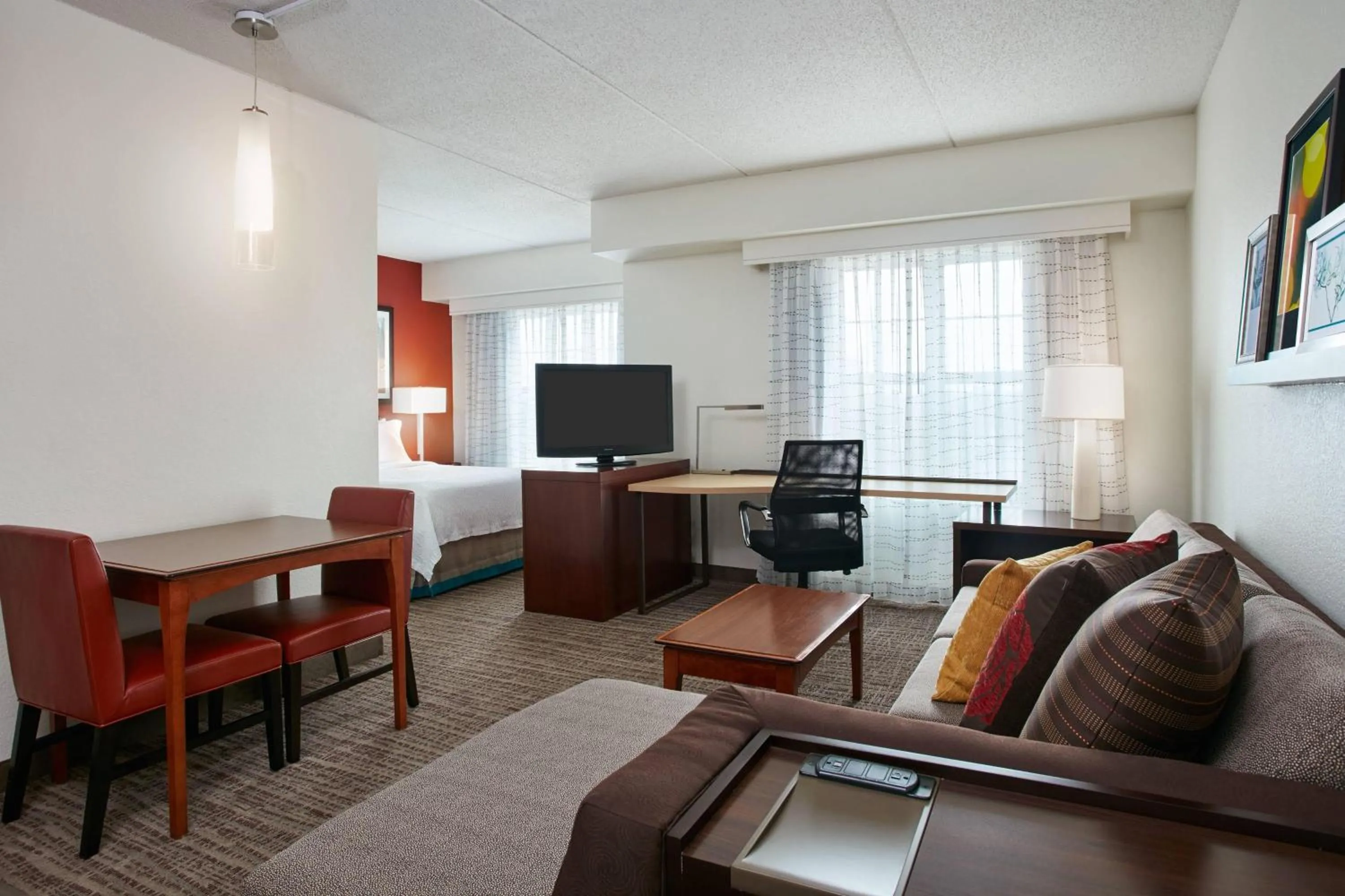 Photo of the whole room in Residence Inn by Marriott Chicago Schaumburg/Woodfield Mall
