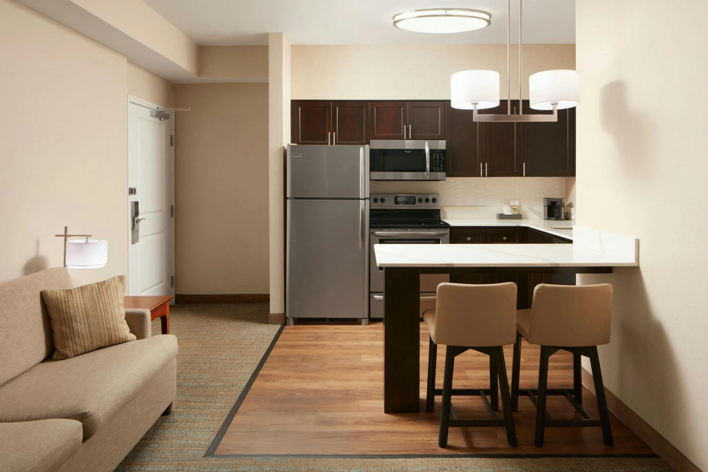 Kitchen or kitchenette in Residence Inn By Marriott Charleston Mt. Pleasant