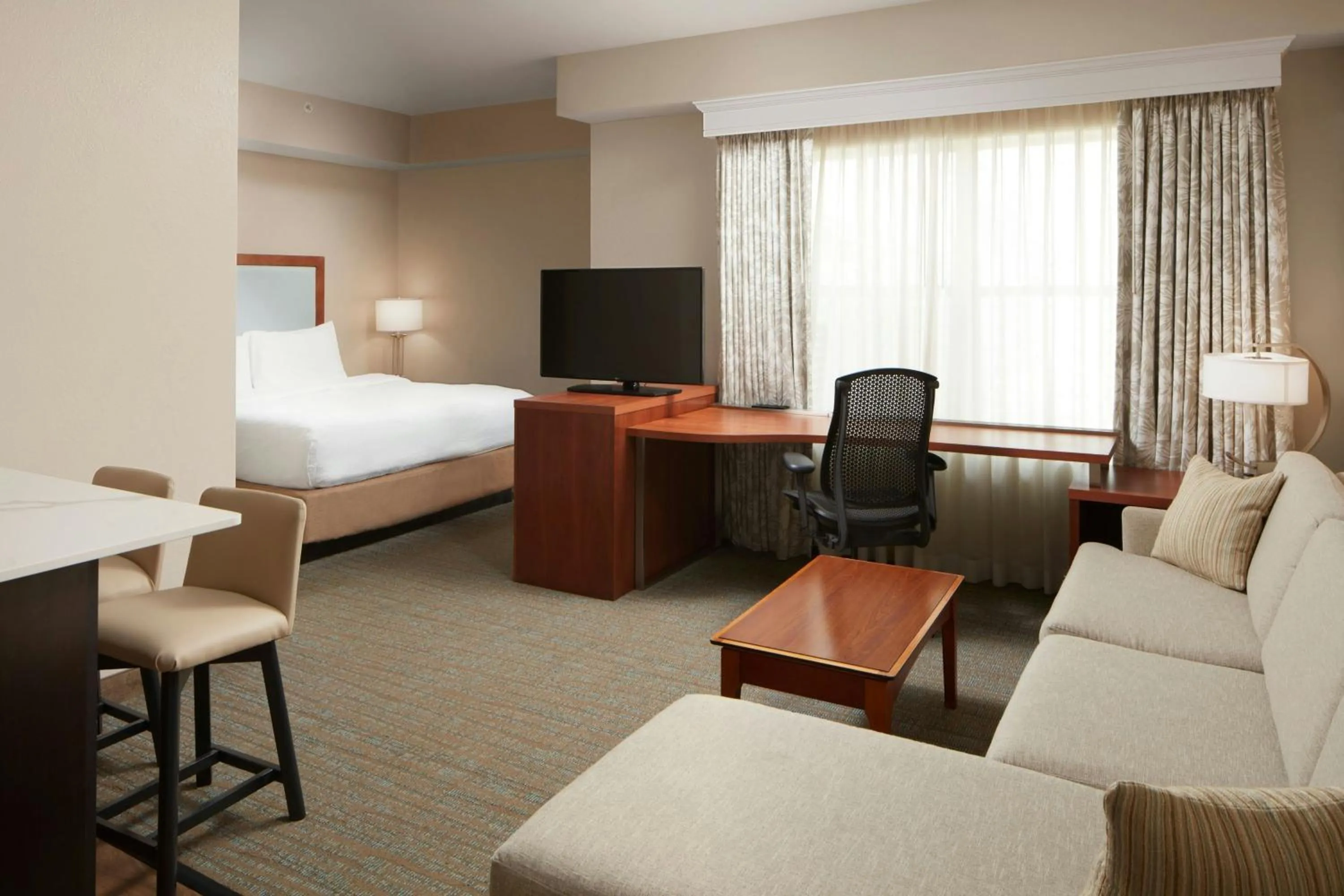 Photo of the whole room, Bed in Residence Inn By Marriott Charleston Mt. Pleasant